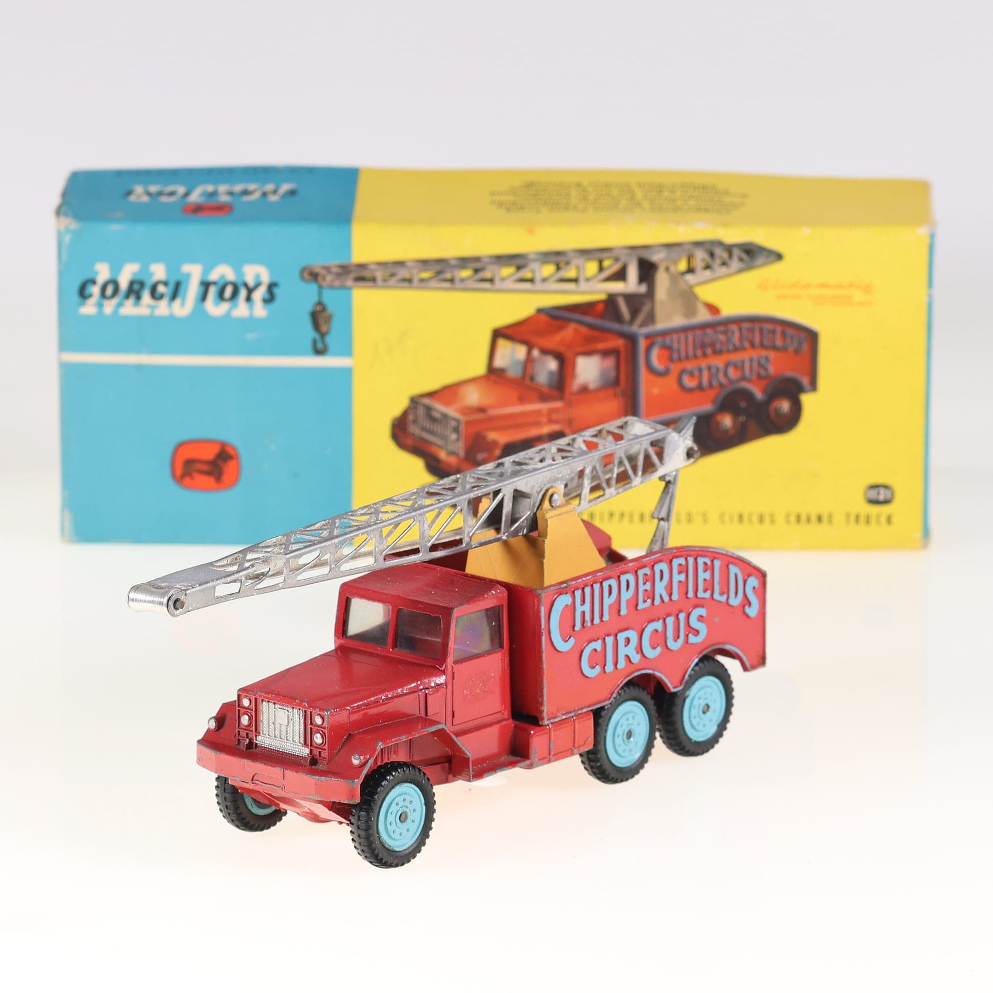Corgi Toys 1121 Crane Truck 1/43 Rouge Grade C avec boîte — photo 1