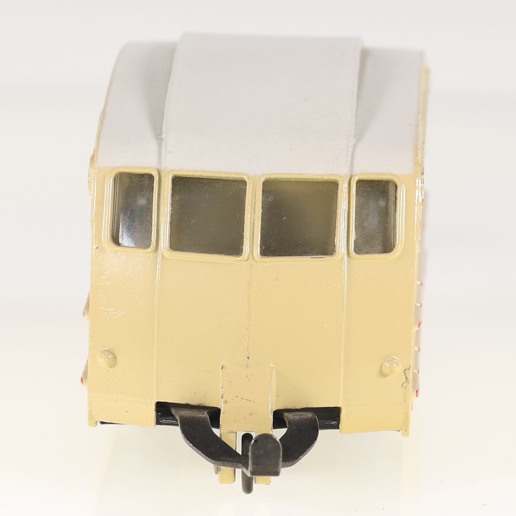 Dinky Toys 811 Caravane Caravane (avec glaces) 1/43 Crème avec boîte — miniature 12