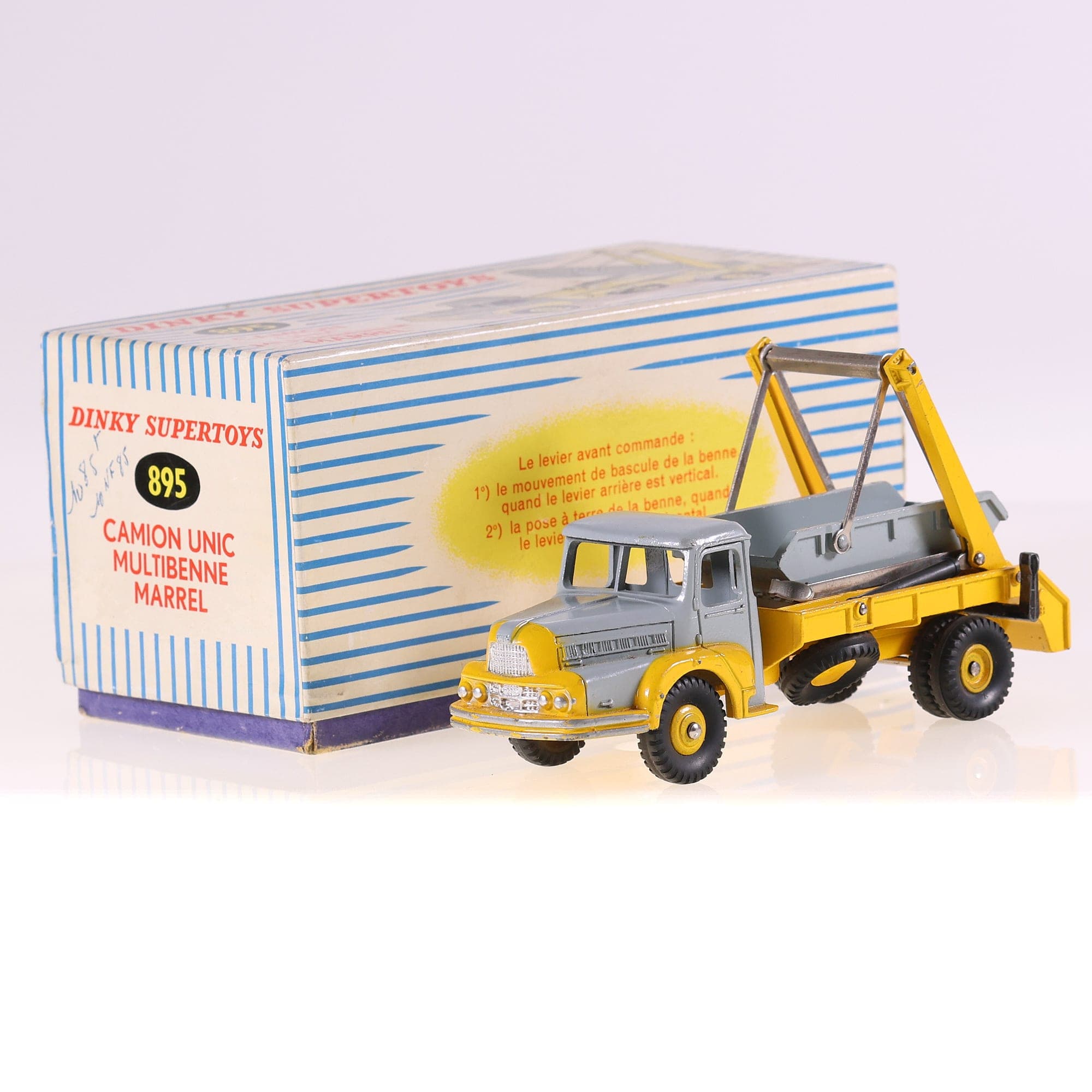 Dinky Toys 895 Unic Camion Multibenne Marrel 1/43 Bicolore avec boîte