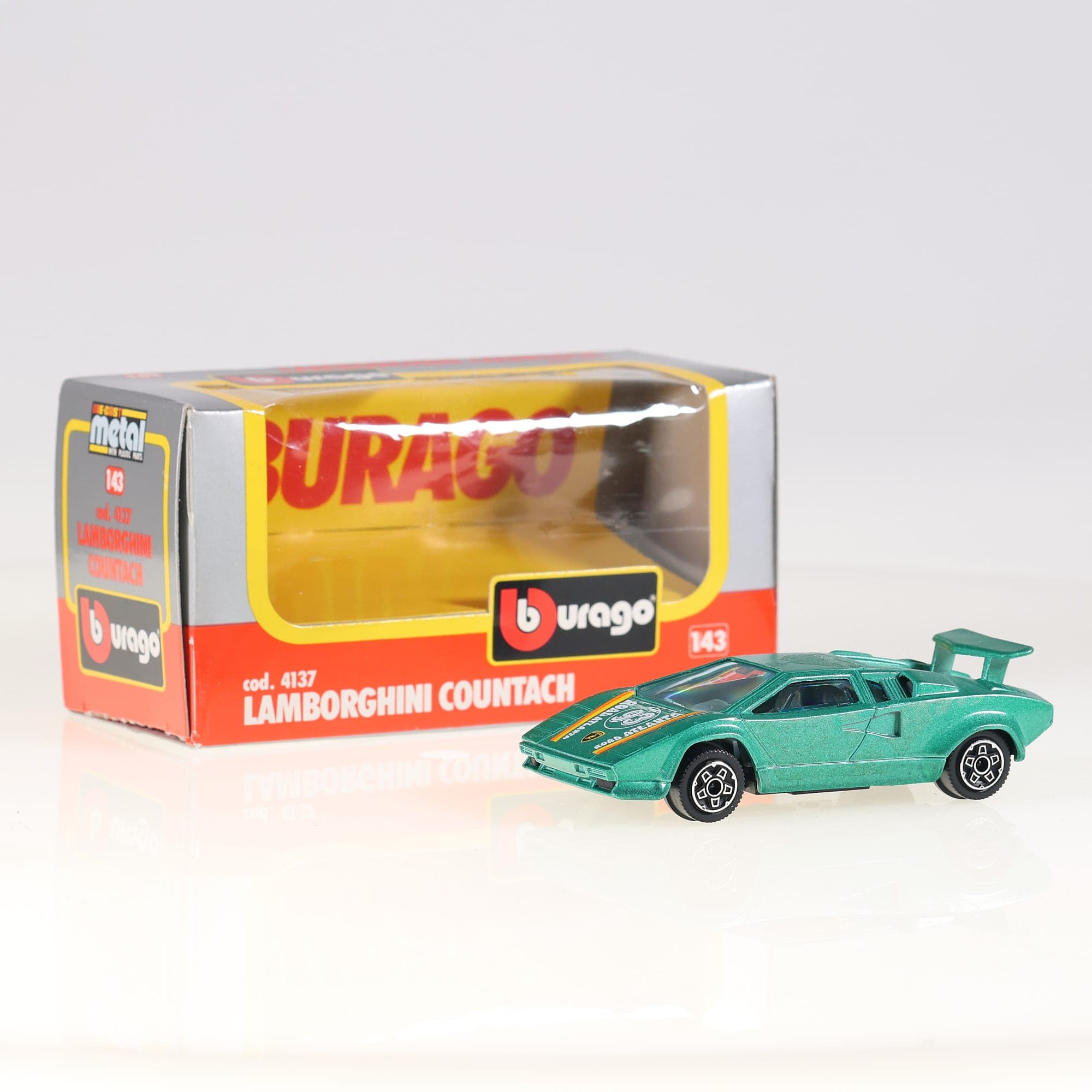 Burago 4137 Lamborghini Countach 1/43 Vert métallisé avec boîte