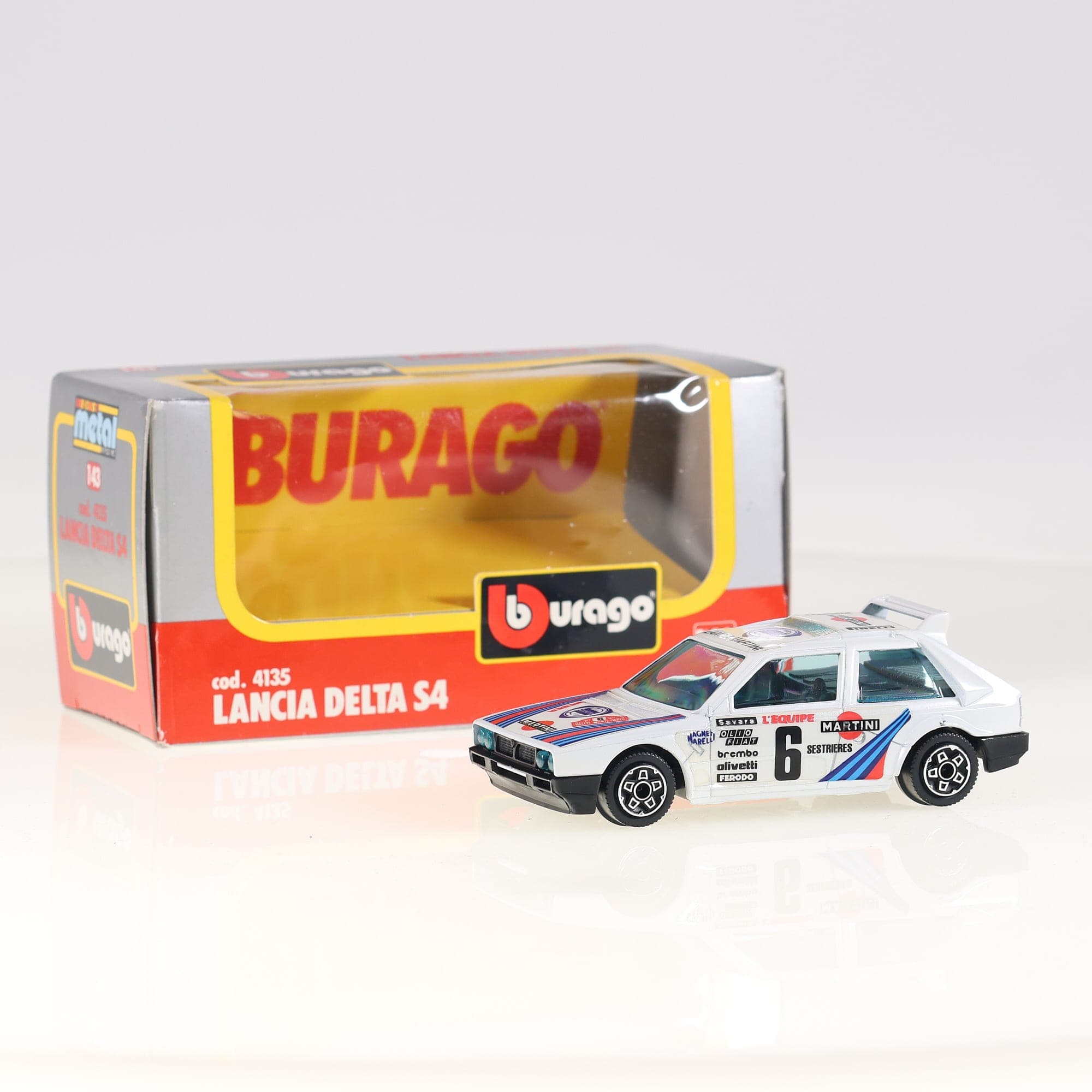 Bburago 4135 Lancia Delta S4 Martini Rallye #6 1/43 Blanc / déco Martini Racing