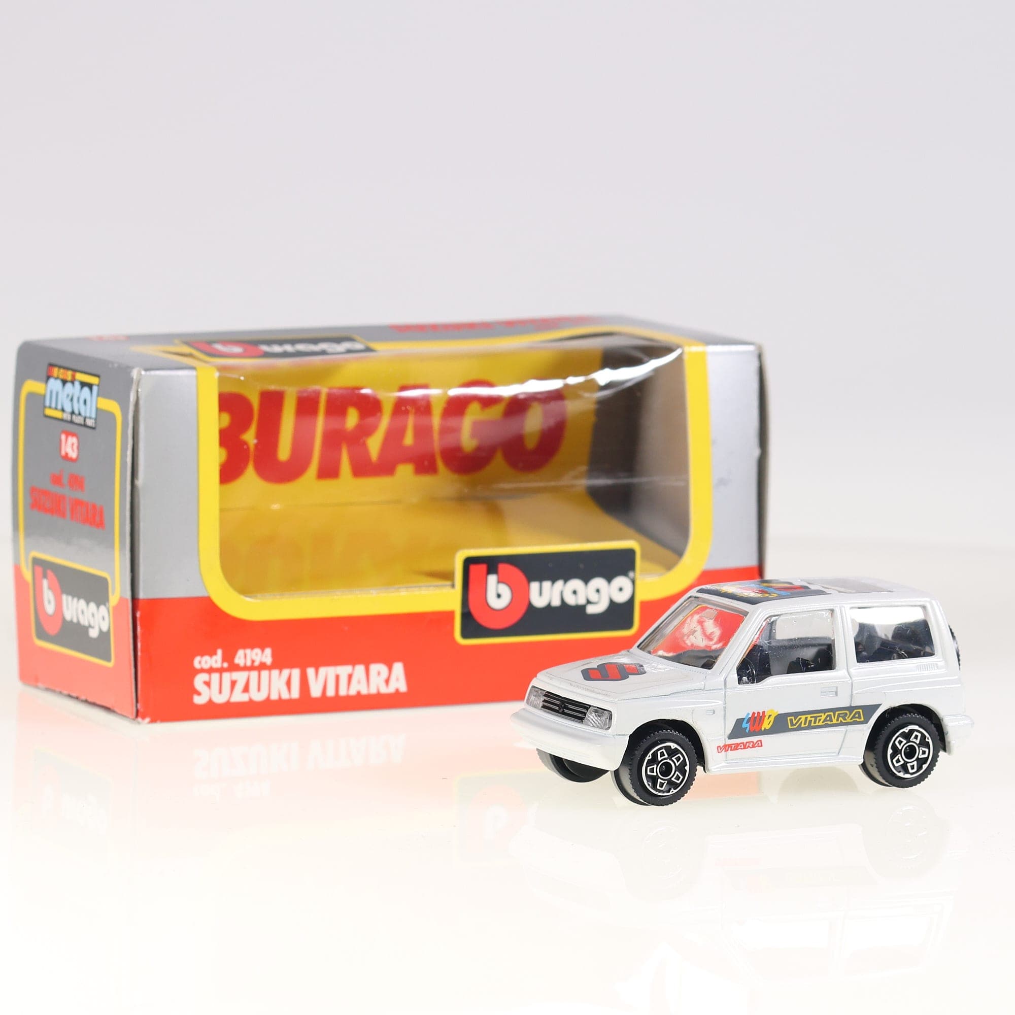 Burago 4194 Suzuki Vitara 1/43 Blanc avec boîte — photo 1
