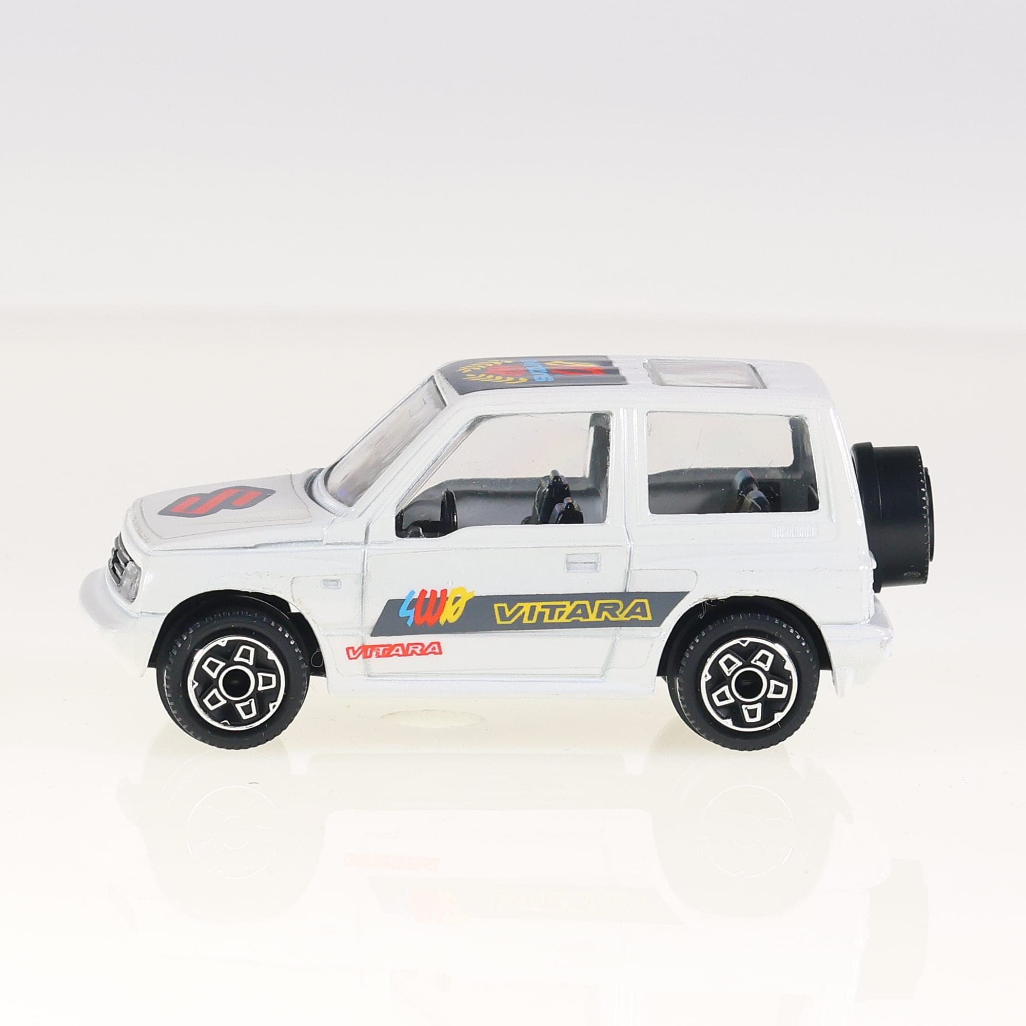 Burago 4194 Suzuki Vitara 1/43 Blanc avec boîte — miniature 2