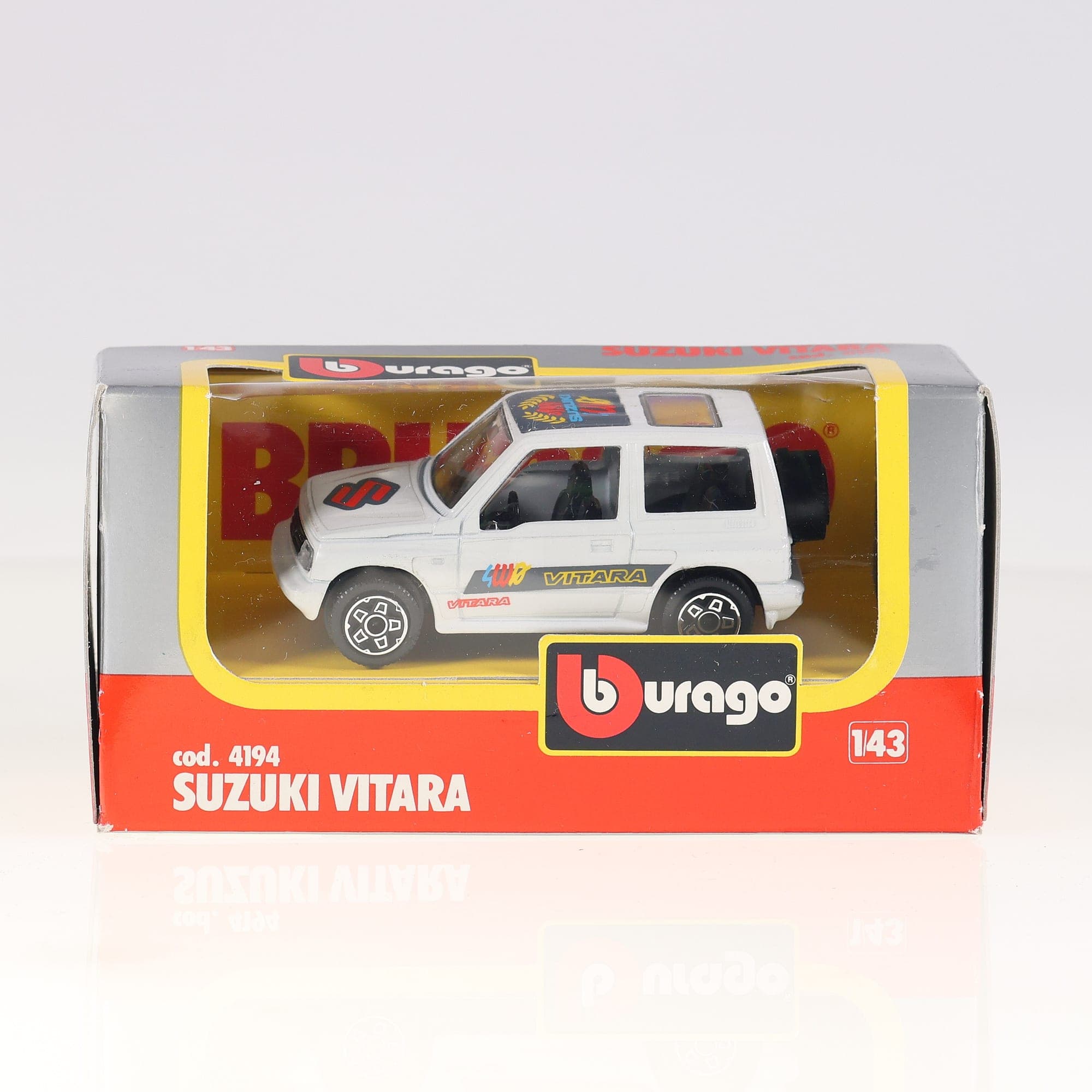 Burago 4194 Suzuki Vitara 1/43 Blanc avec boîte — miniature 3