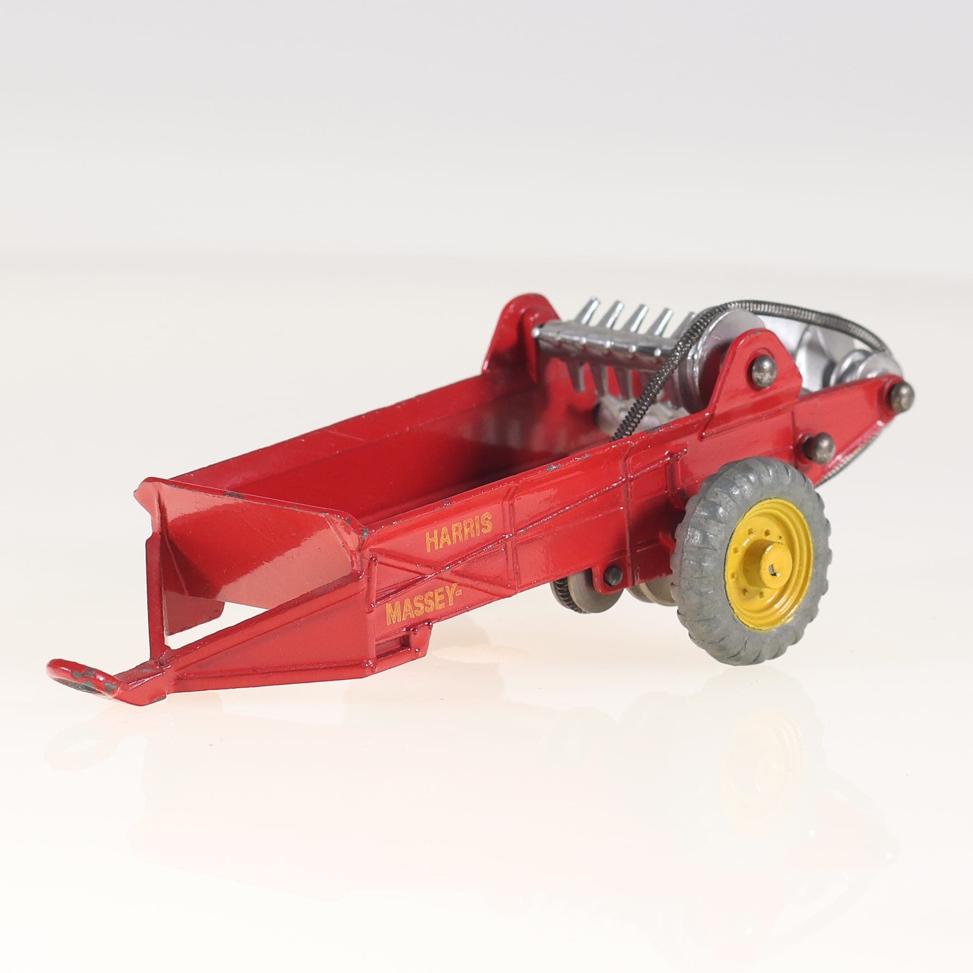Massey-Harris 321 Dinky Toys Manure spreader 1/43 Rouge sans boîte