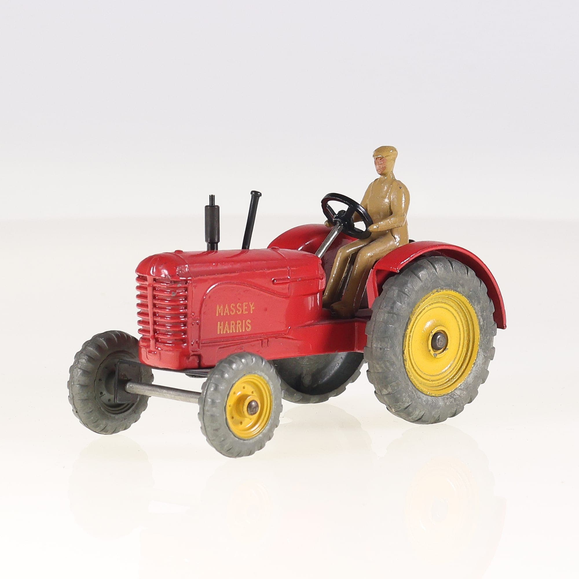 Dinky Toys 27A Massey-Harris Tracteur Massey-Harris avec conducteur 1/43 Rouge s — photo 1