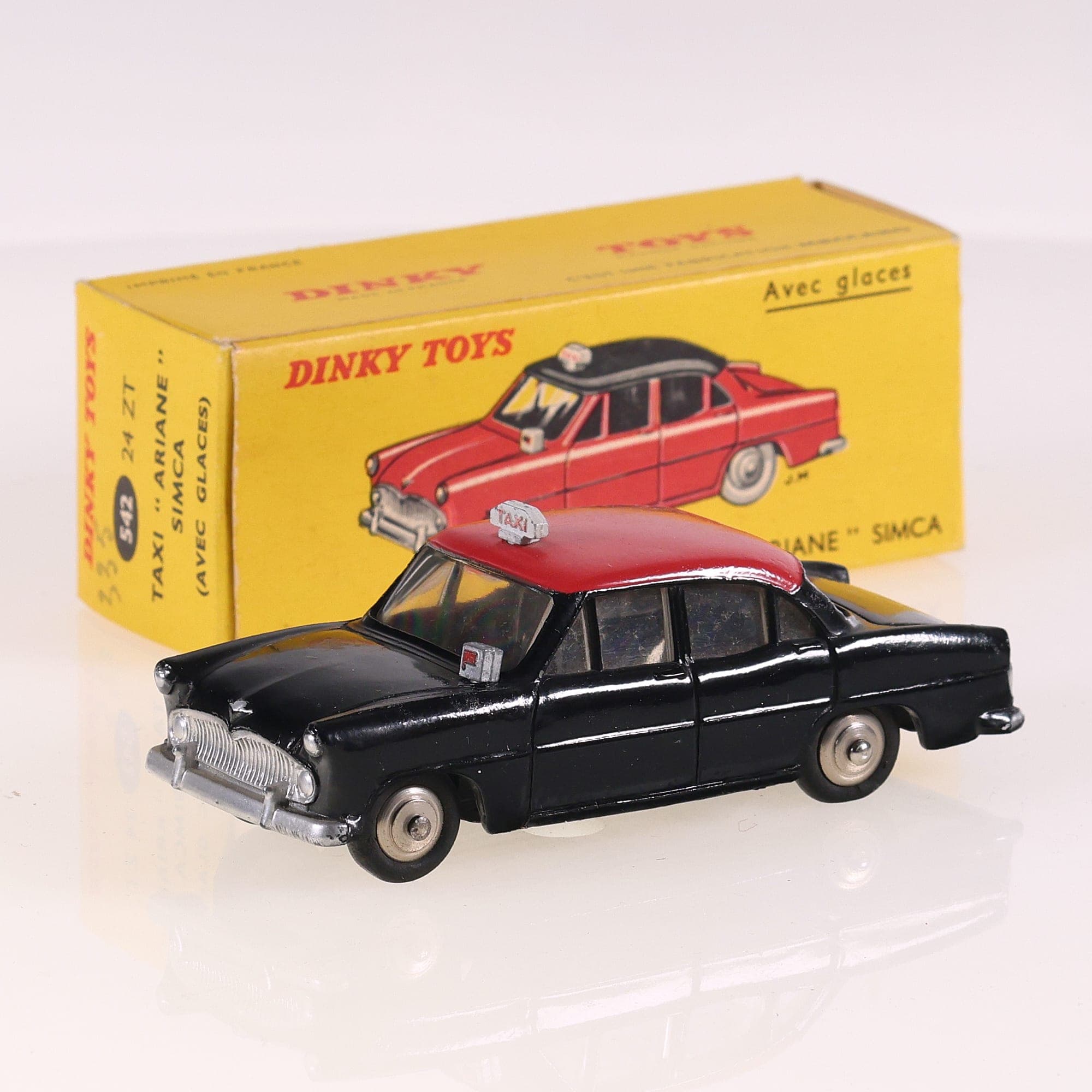 Dinky Toys 542 Simca Taxi "Ariane" (avec glaces) 1/43 Bicolore avec boîte — photo 1