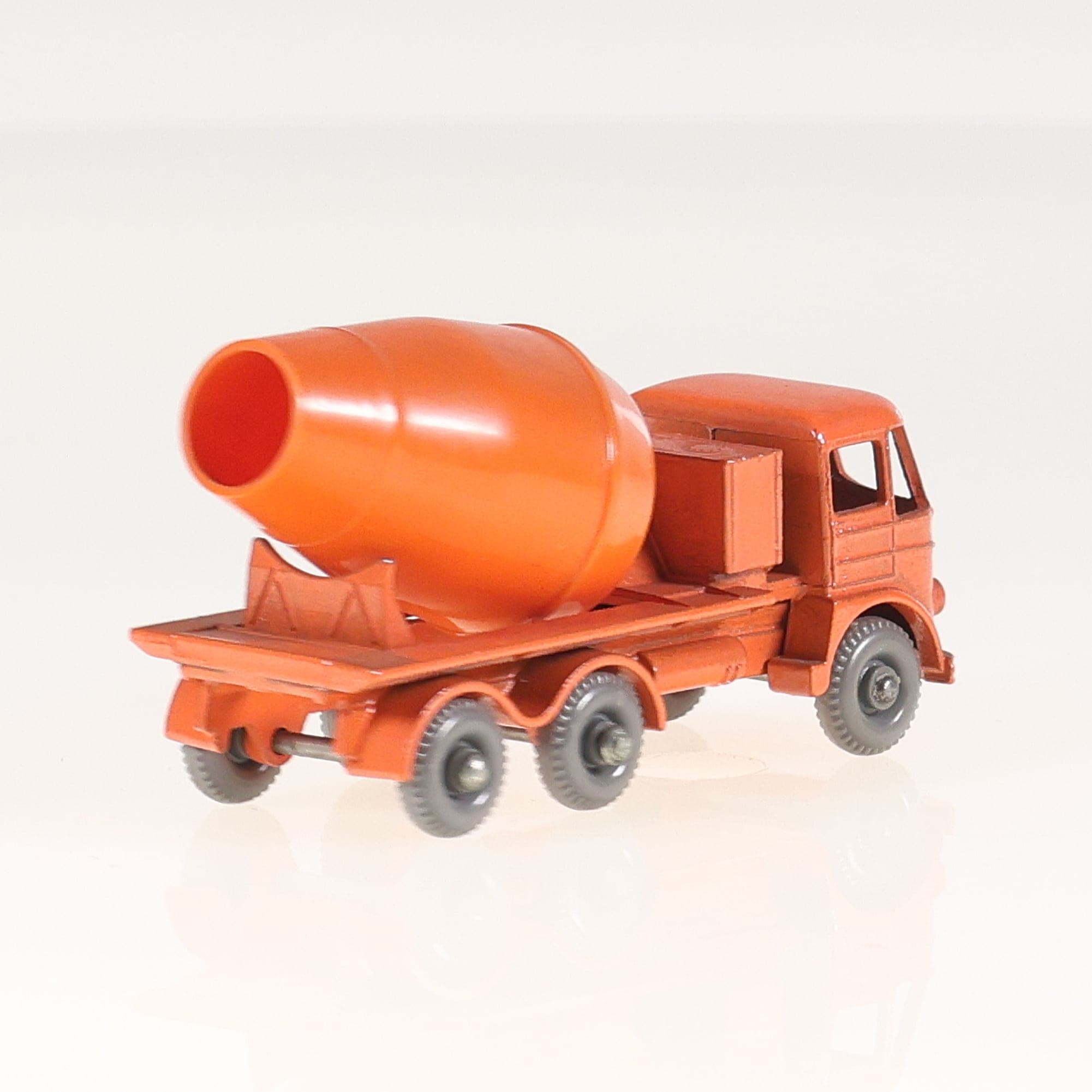Matchbox n°26 Foden Cement Lorry 6,5 cm Orange état A avec boîte — miniature 9