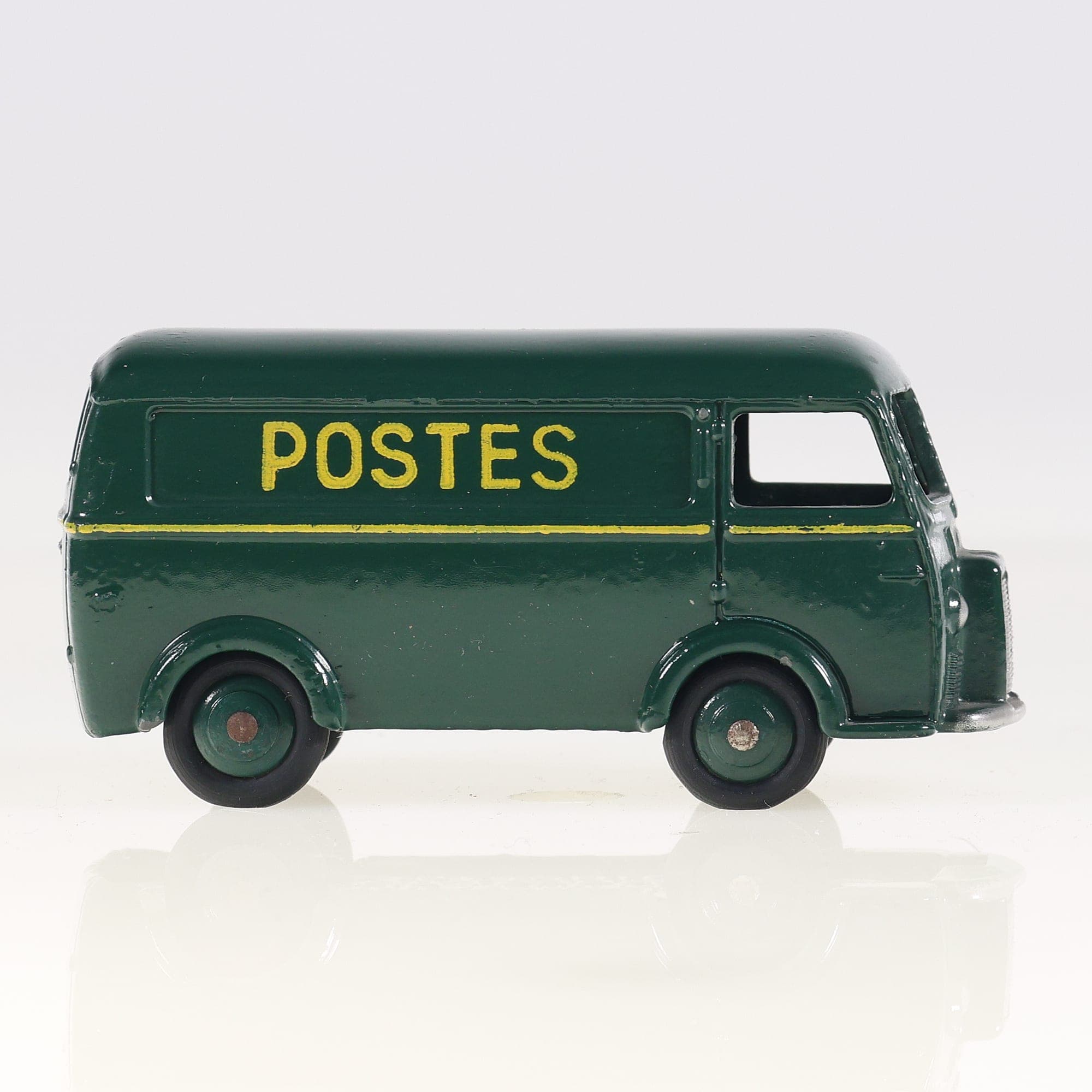 Dinky Toys 25BV Peugeot D3A Fourgon Postal 1/43 vert foncé sans boîte — miniature 5