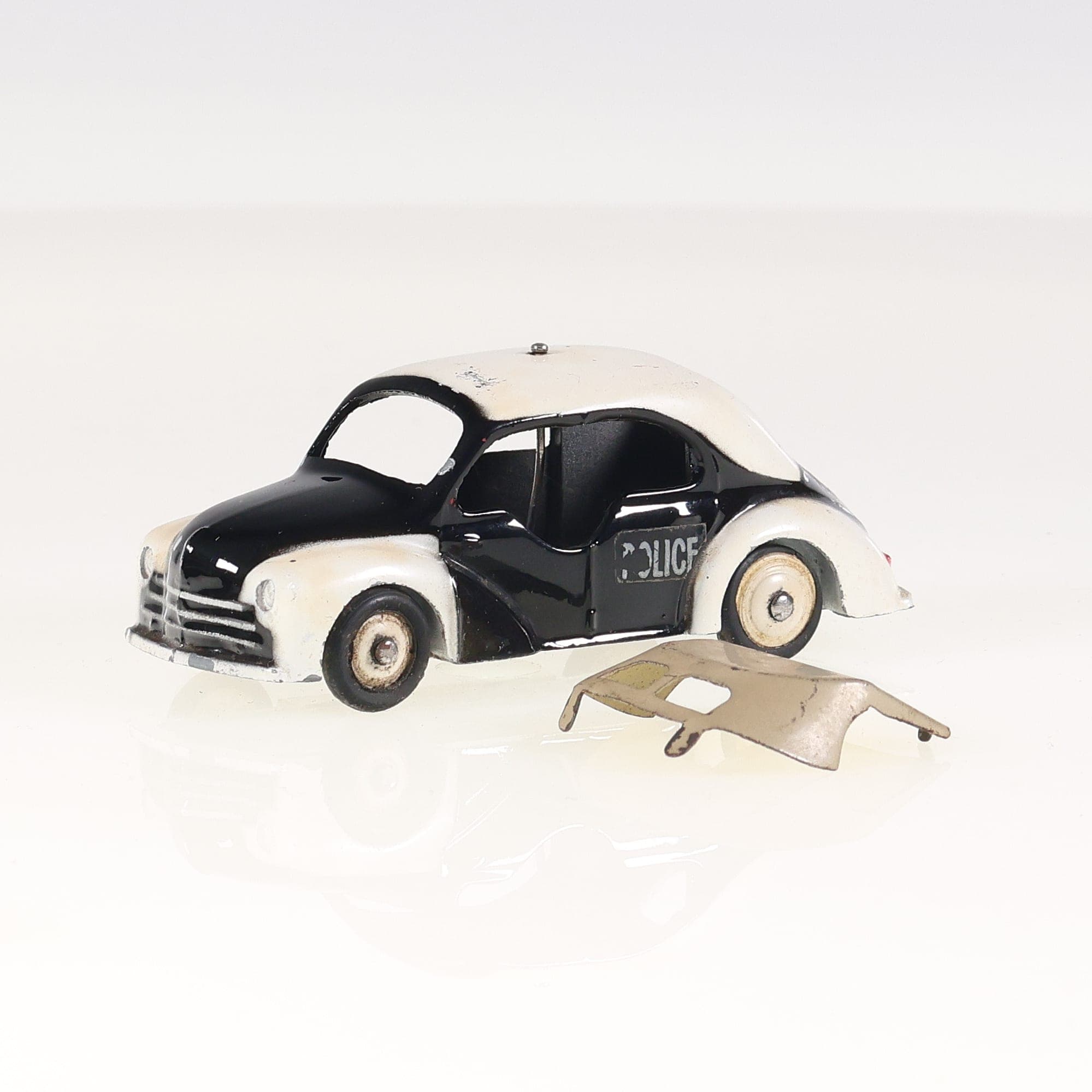 CIJ 3.49 Renault 4CV Police 1/43 Bicolore portes échancrées état B sans boîte