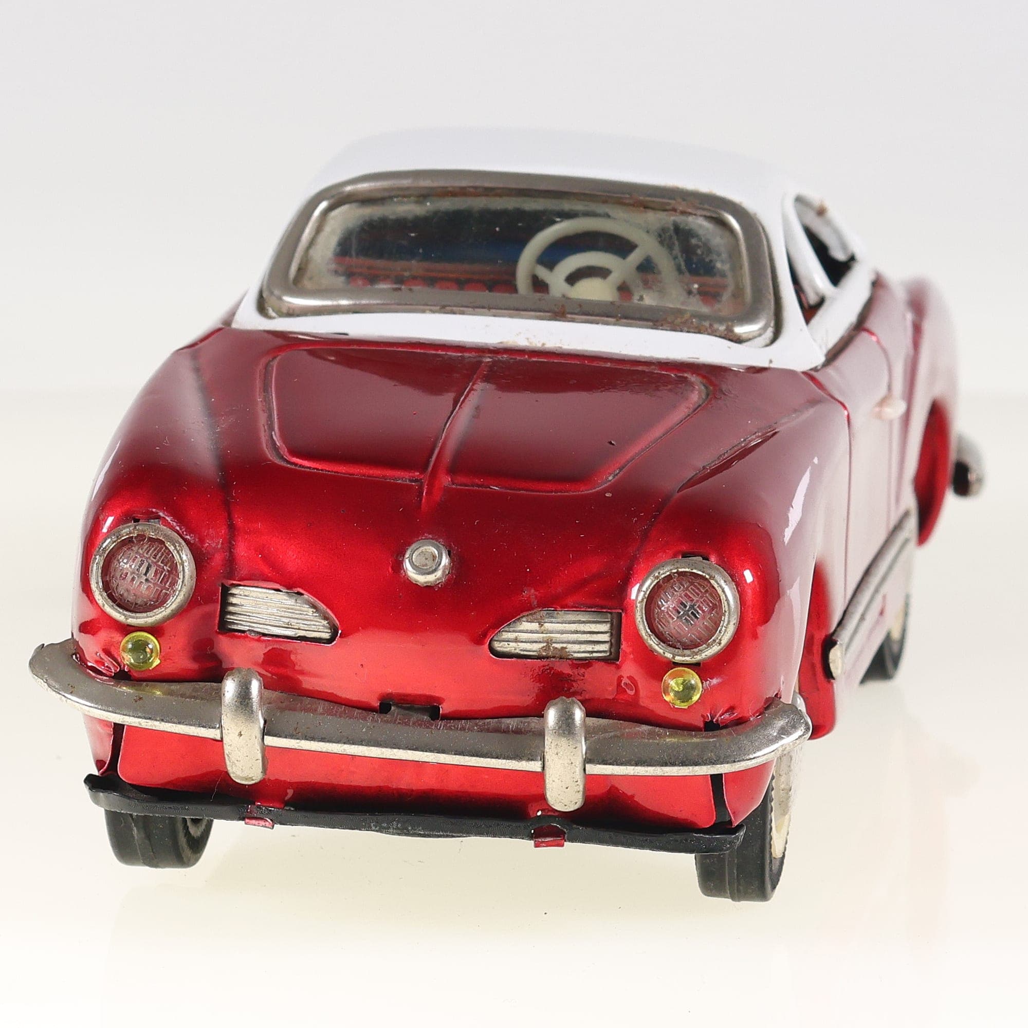 MF MF 143 Volkswagen Karmann Ghia Coupé 24 cm Rouge Grade B sans boîte — miniature 8