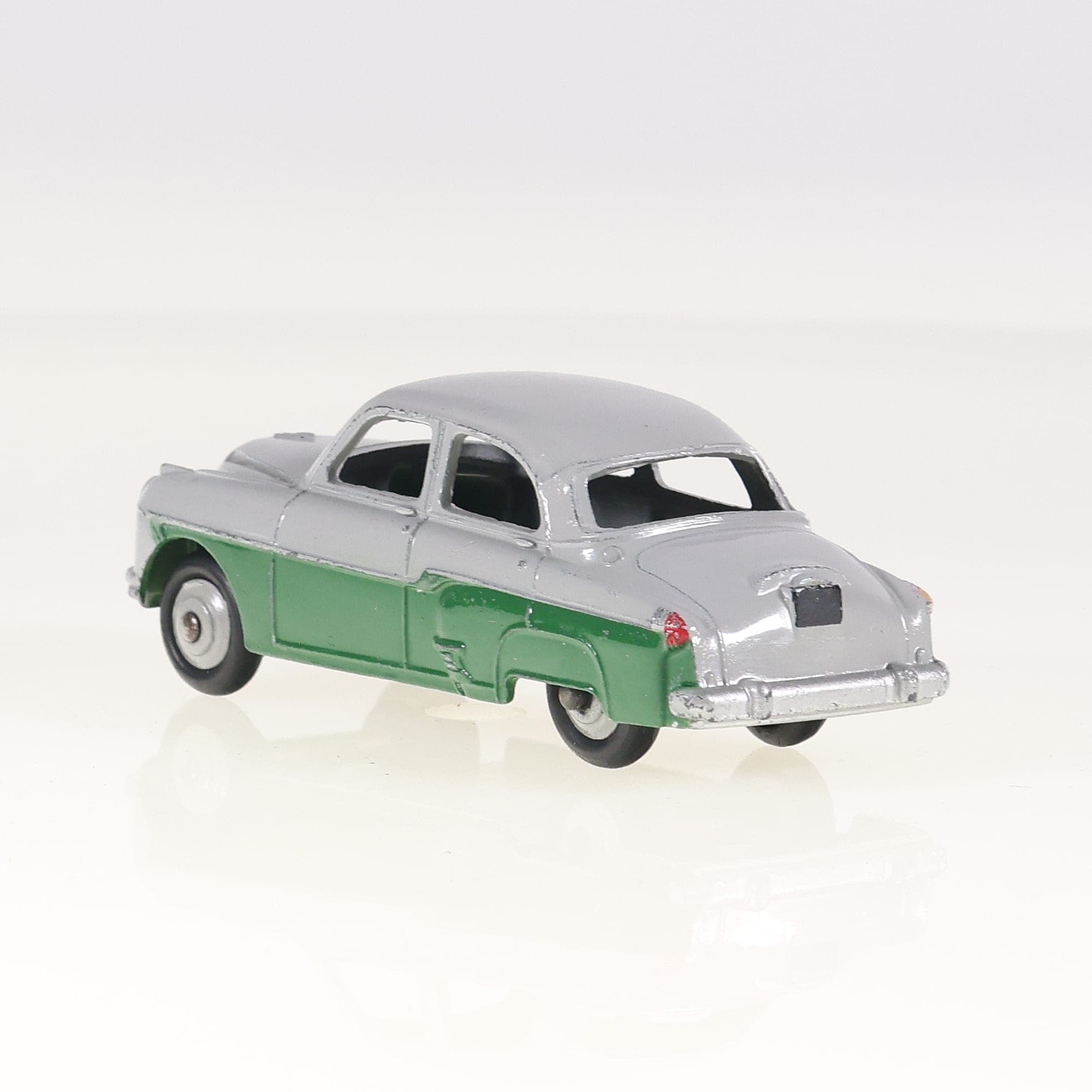 Dinky Toys 164 Vauxhall Cresta 1/43 Gris et vert  Grade B sans boîte — miniature 3