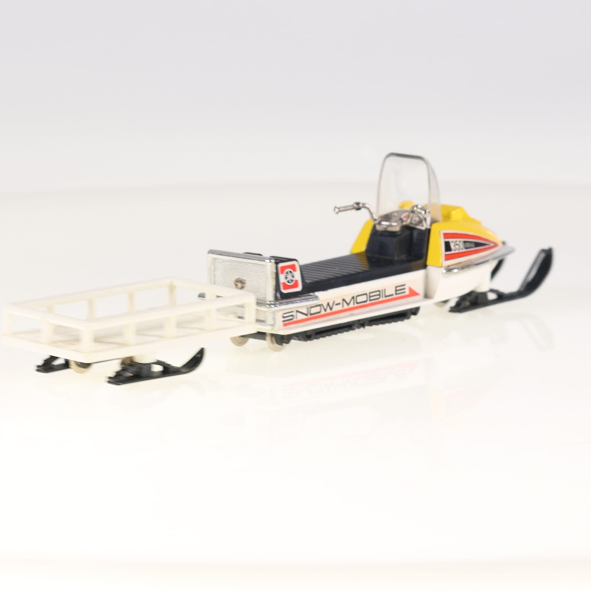 Diapet Yonezawa n° 0287 Yamaha Snow-Mobile 350 motoneige 1/20 Rare avec boîte — miniature 9
