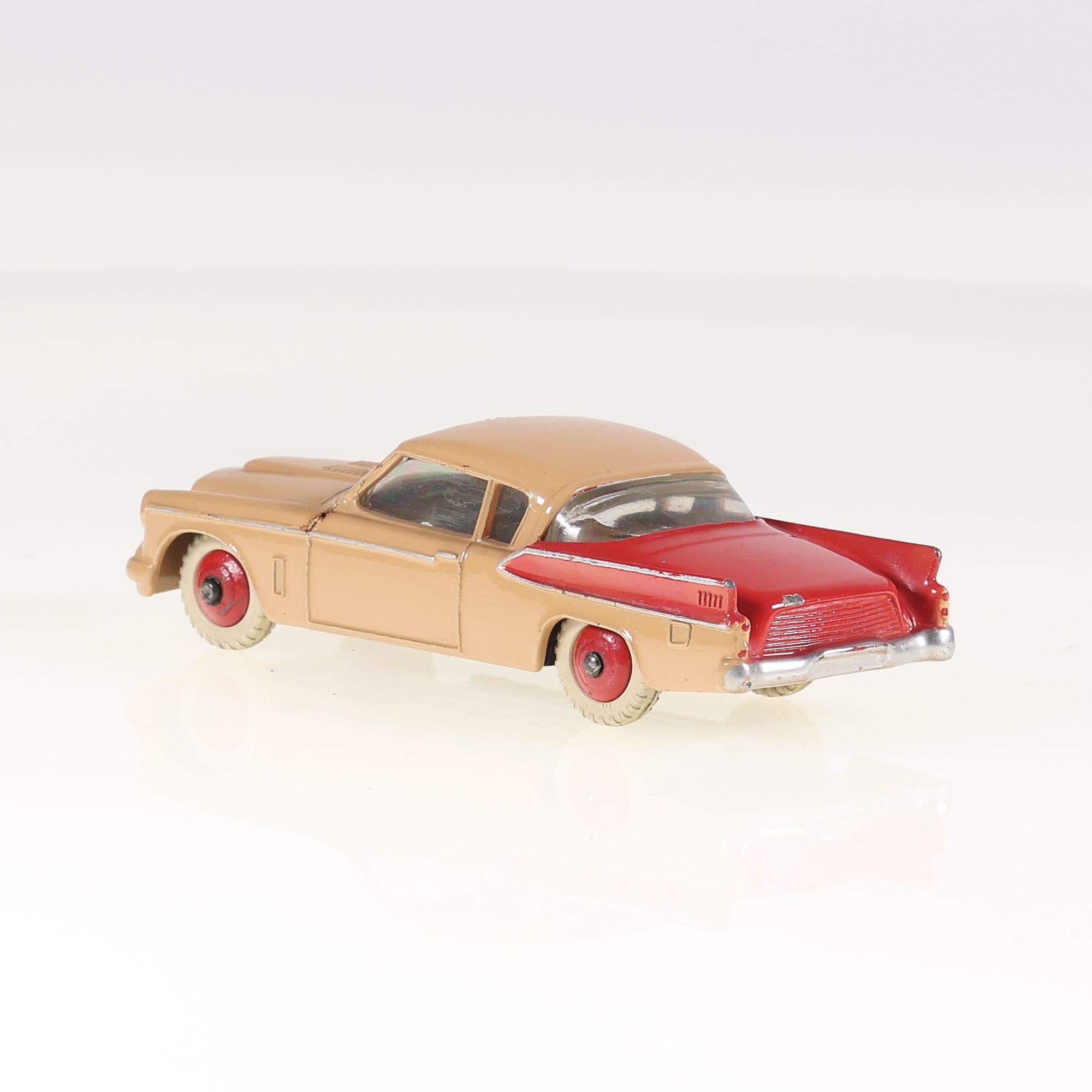 dinky Toys GB 169 Studebaker Golden Hawk 1/43 Bicolore sans boîte — miniature 3