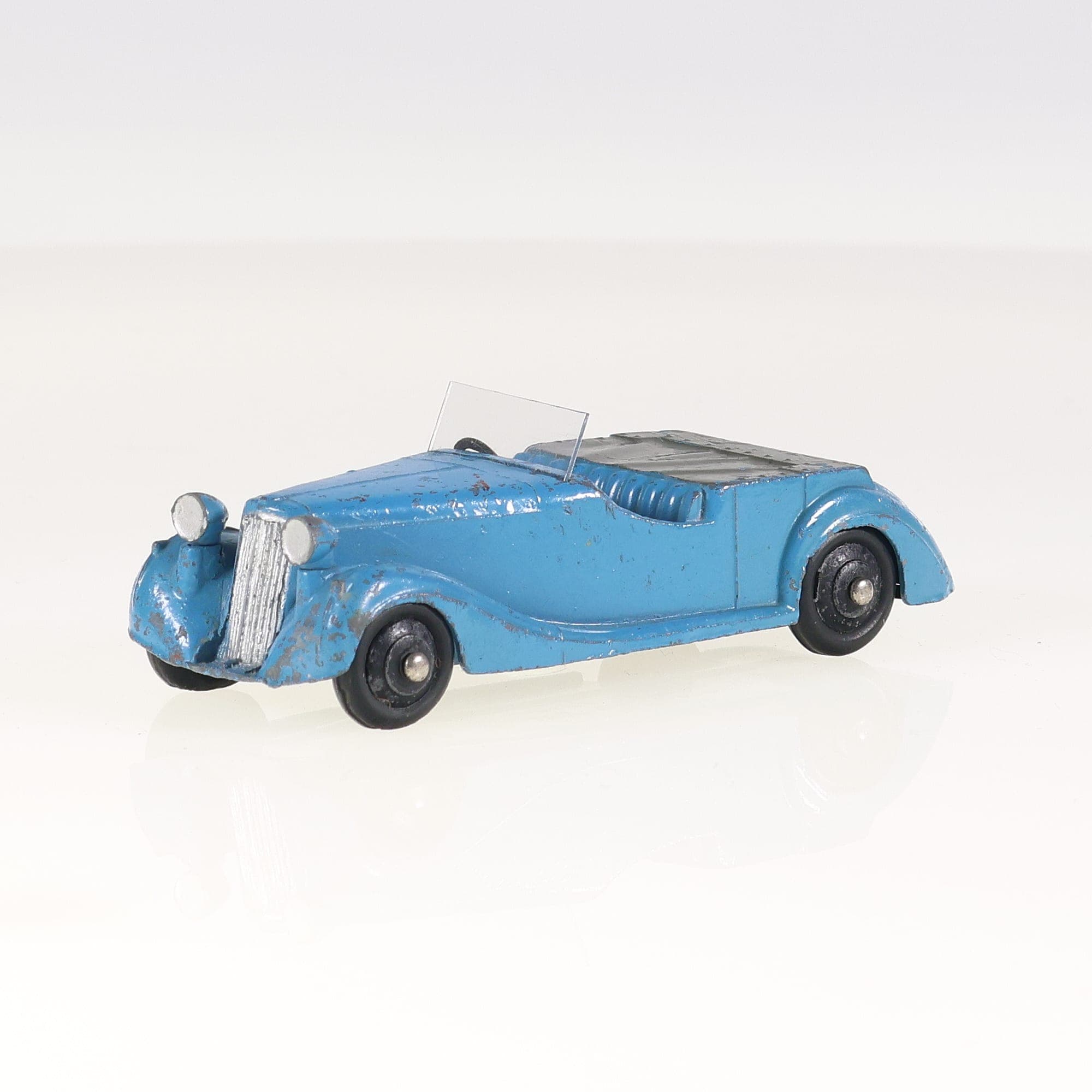 Dinky Toys 38B sports 1/43 Bleu Grade C sans boîte — photo 1