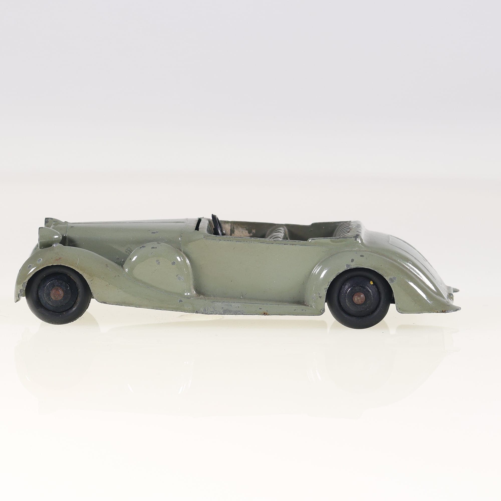 Dinky Toys 38C Lagonda cabriolet 1/43 Vert céladon Grade B sans boîte — photo 1