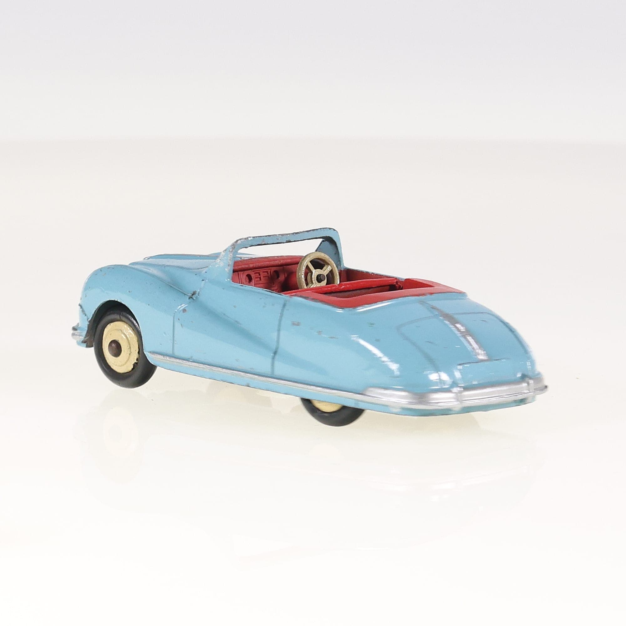 Dinky Toys 106 Austin Austin Atlantic Convertible 1/43 Bleu ciel Grade C sans bo — miniature 3