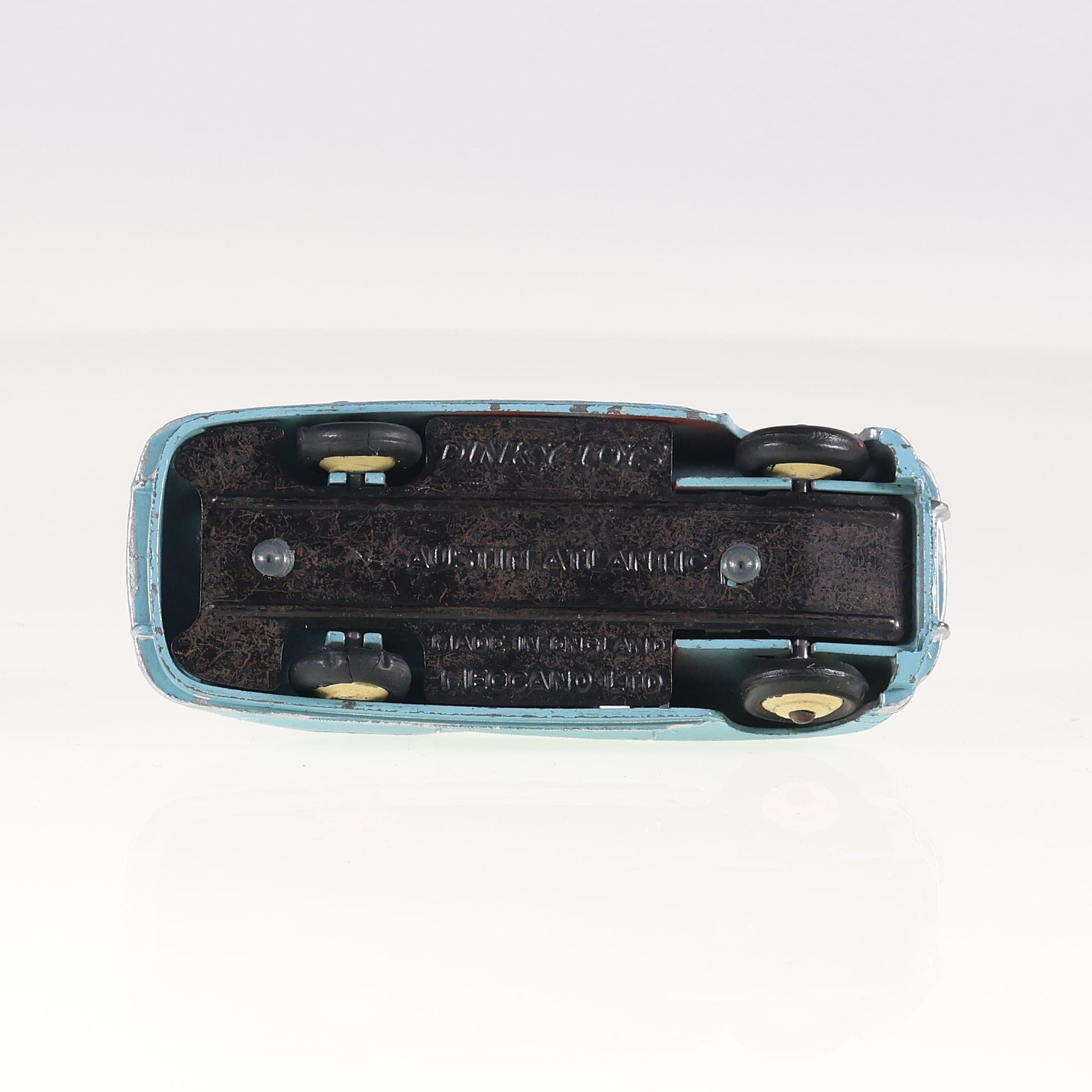 Dinky Toys 106 Austin Austin Atlantic Convertible 1/43 Bleu ciel Grade C sans bo — miniature 10