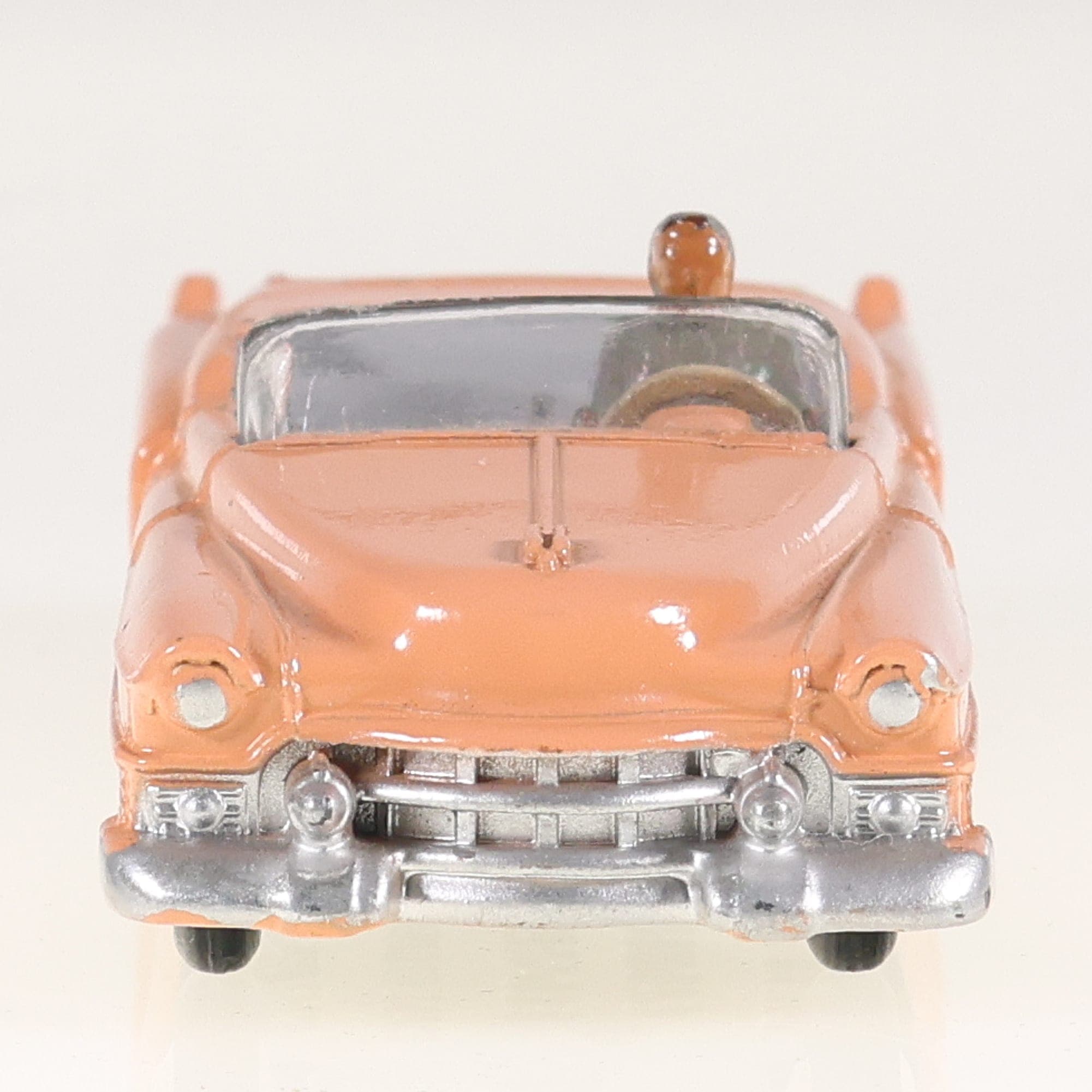 Dinky Toys GB n°131 Cadillac Cadillac Eldorado Cabriolet 1/43 Rose saumon — miniature 8