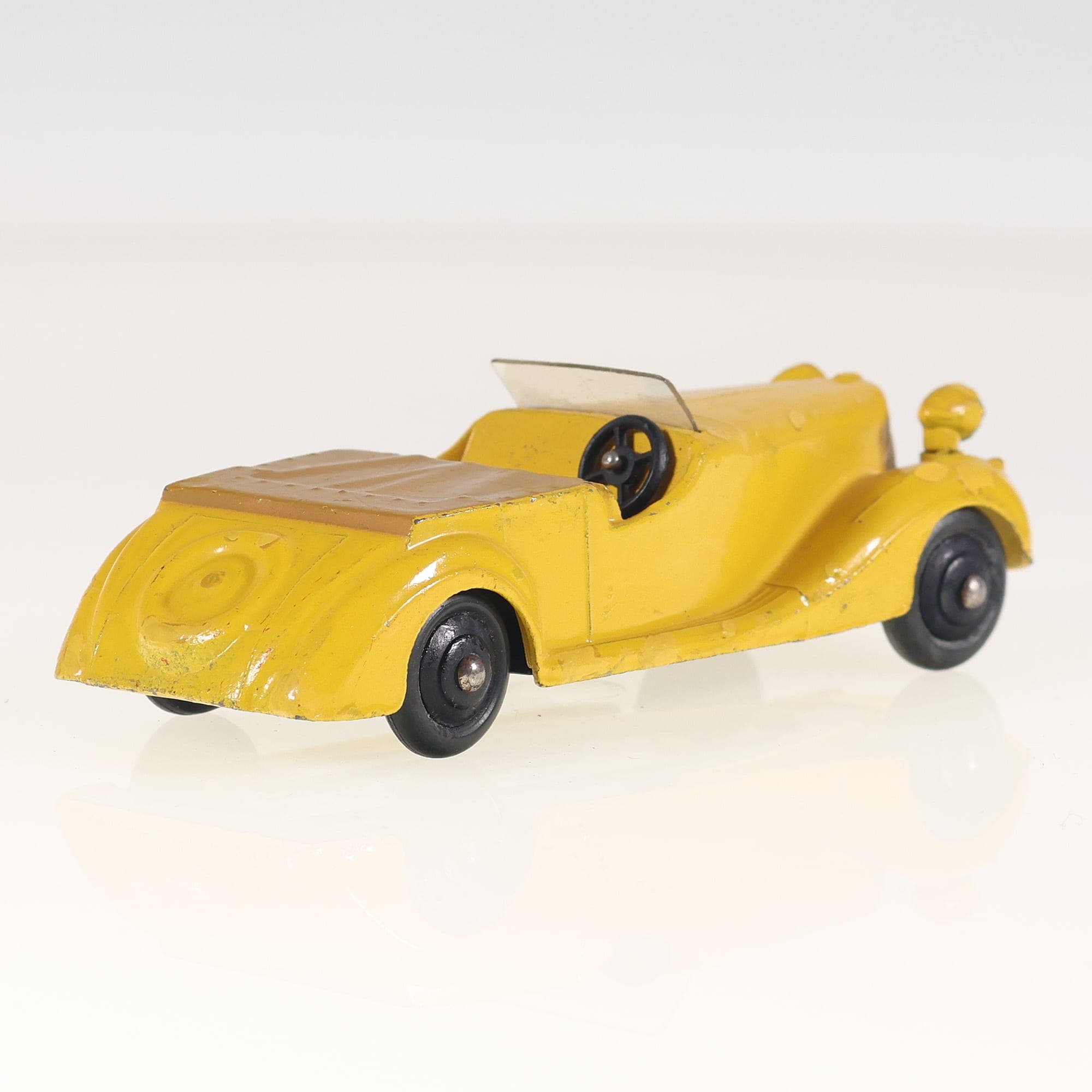 Dinky Toys 38B Sunbeam talbot cabriolet 1/43 Jaune Grade B sans boîte — miniature 5