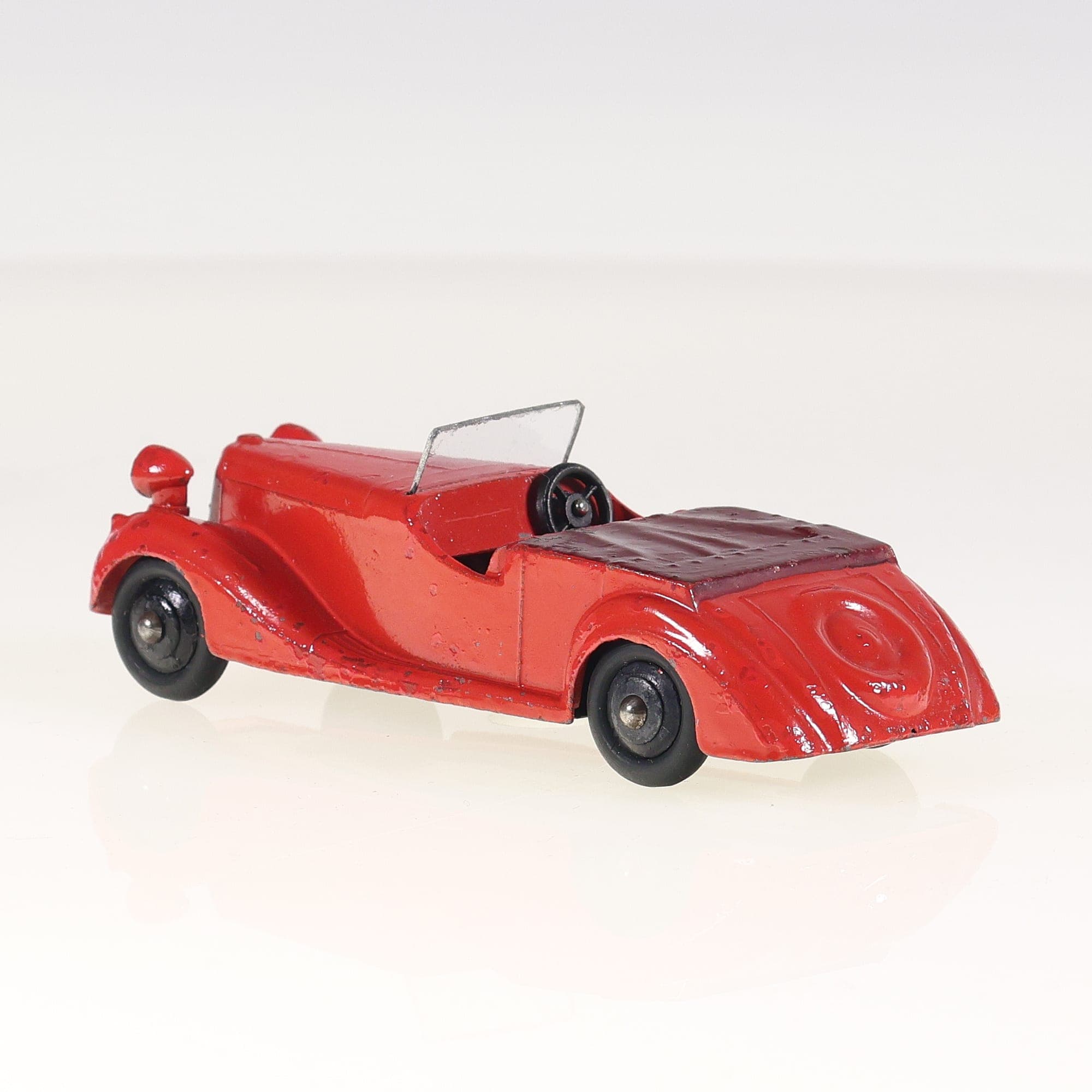 Dinky Toys 38B Sunbeam-Talbot cabriolet Roadster 1/43 Rouge Grade C sans boîte — miniature 3