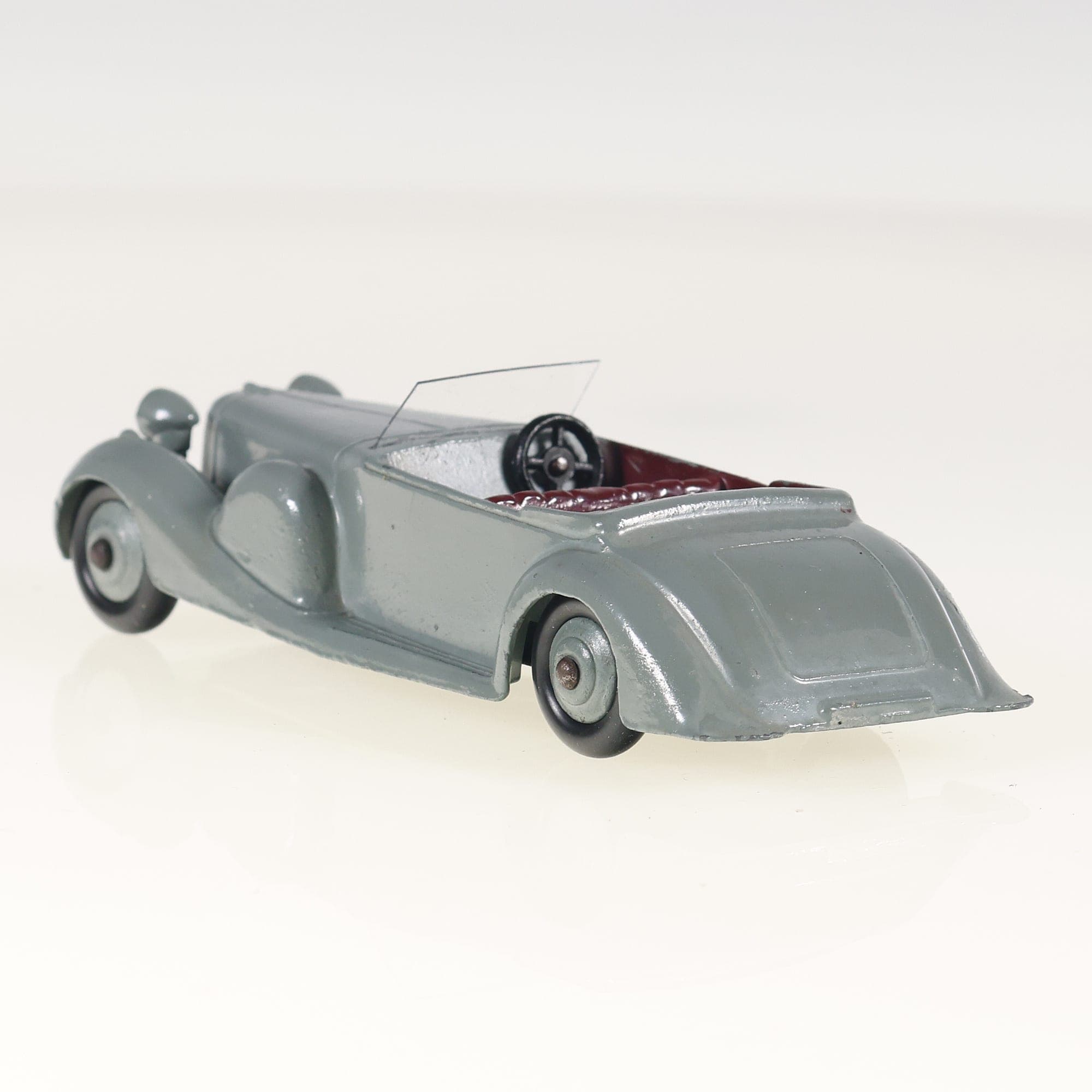 Dinky Toys 38C Lagonda Lagonda Tourer 1/43 Gris sans boîte — miniature 3