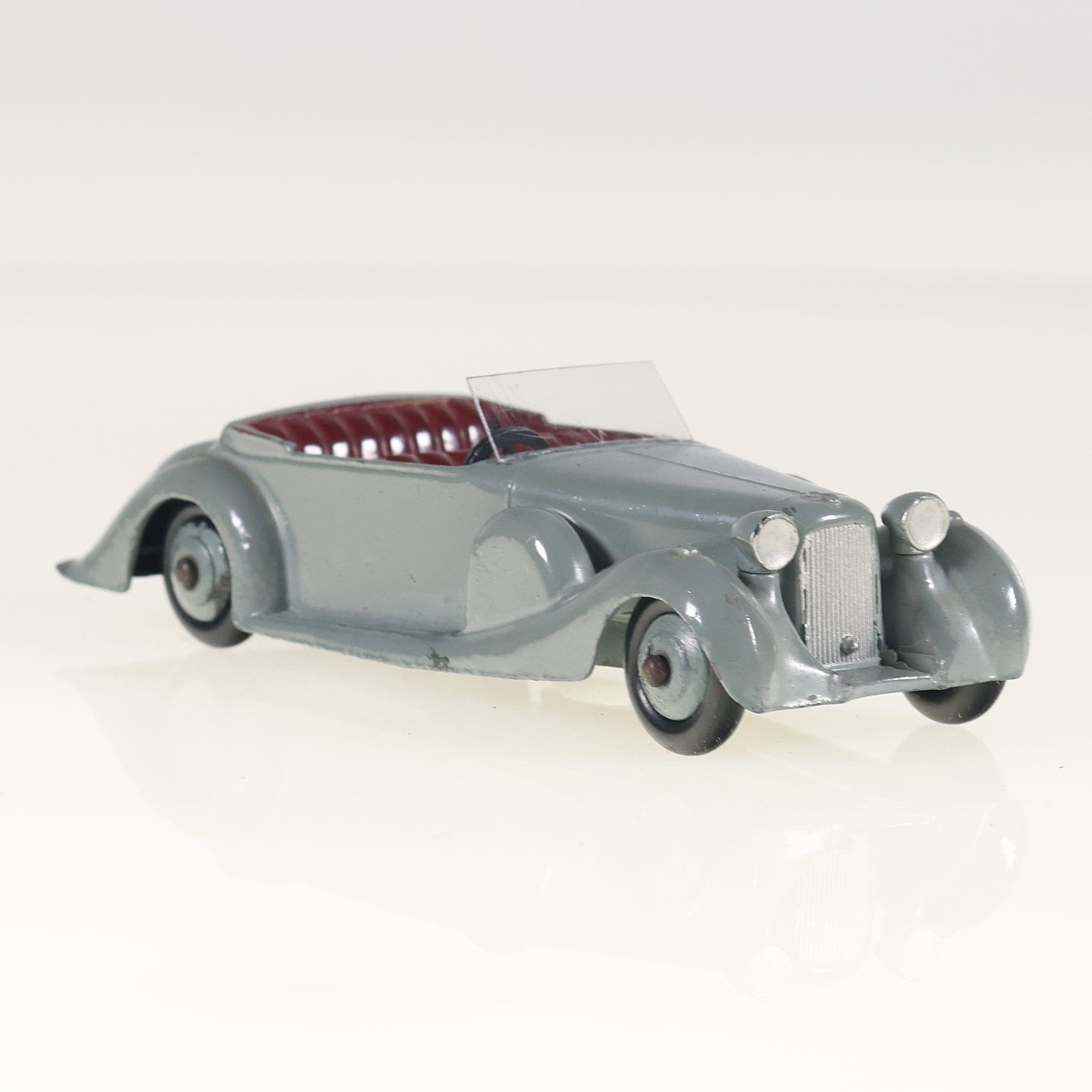 Dinky Toys 38C Lagonda Lagonda Tourer 1/43 Gris sans boîte — miniature 7