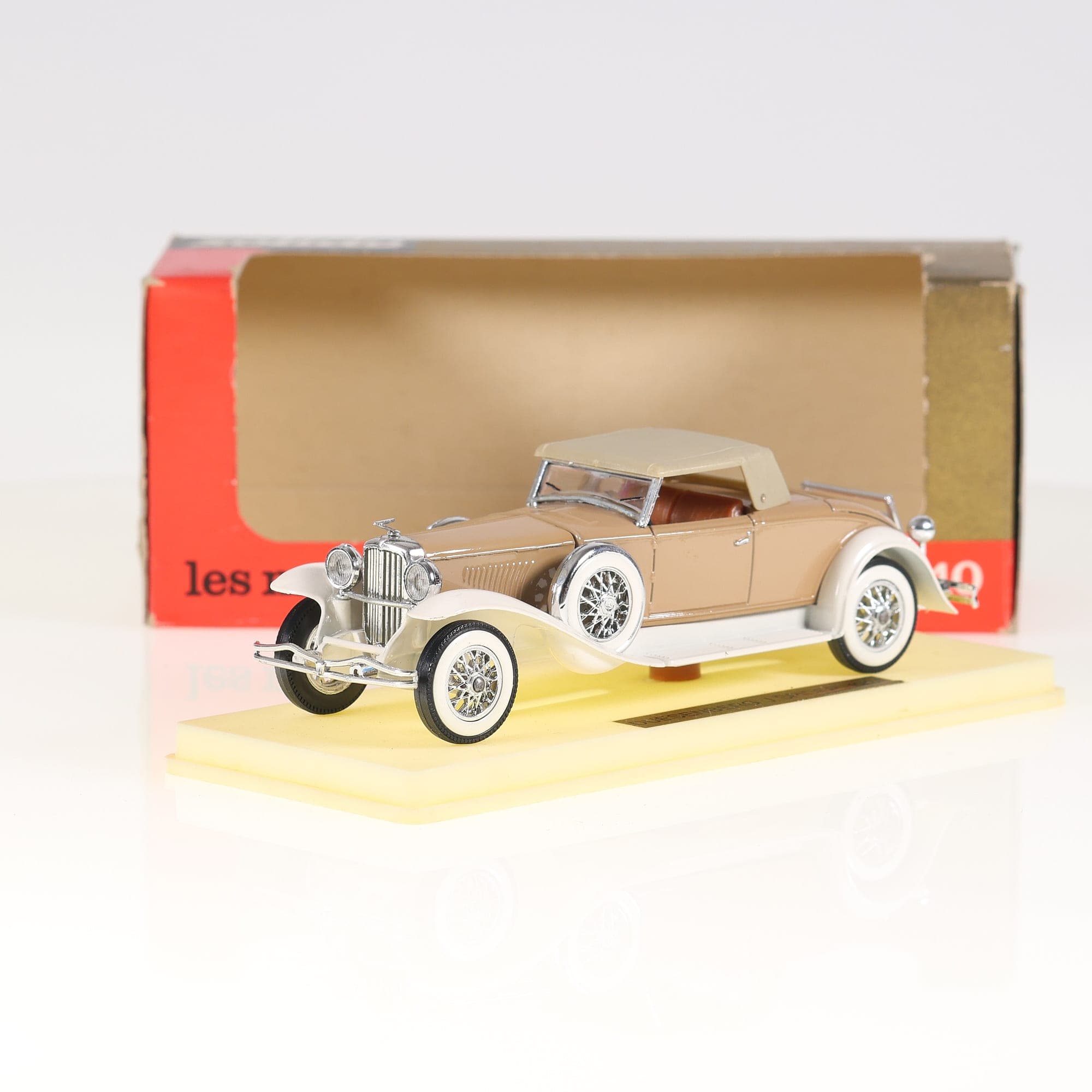 Solido Duesenberg J spider 1935 1/43 beige et crème avec boîte