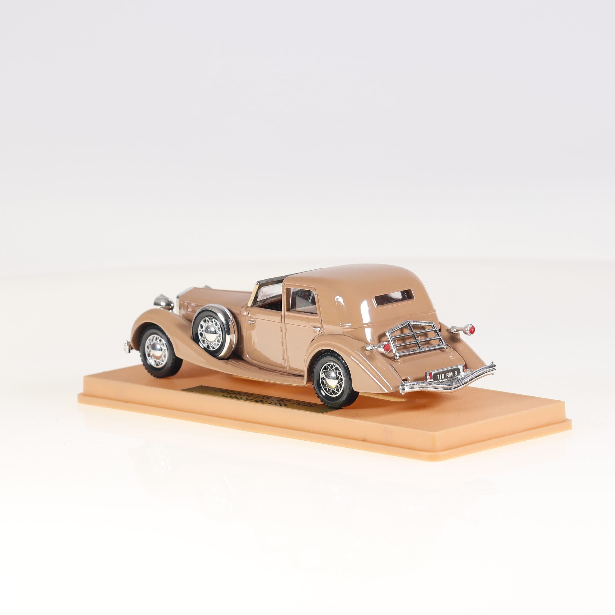 Solido 1151 Delage D8 Coupé 1939 1/43 beige/sable avec boîte — miniature 7