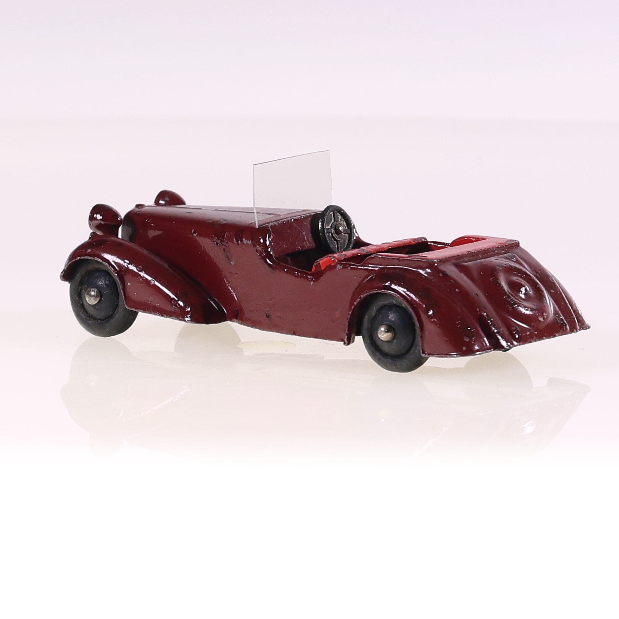 Dinky Toys 38 D Alvis cabriolet 1/43 Bordeaux châssis vert olive peu fréquent — miniature 3
