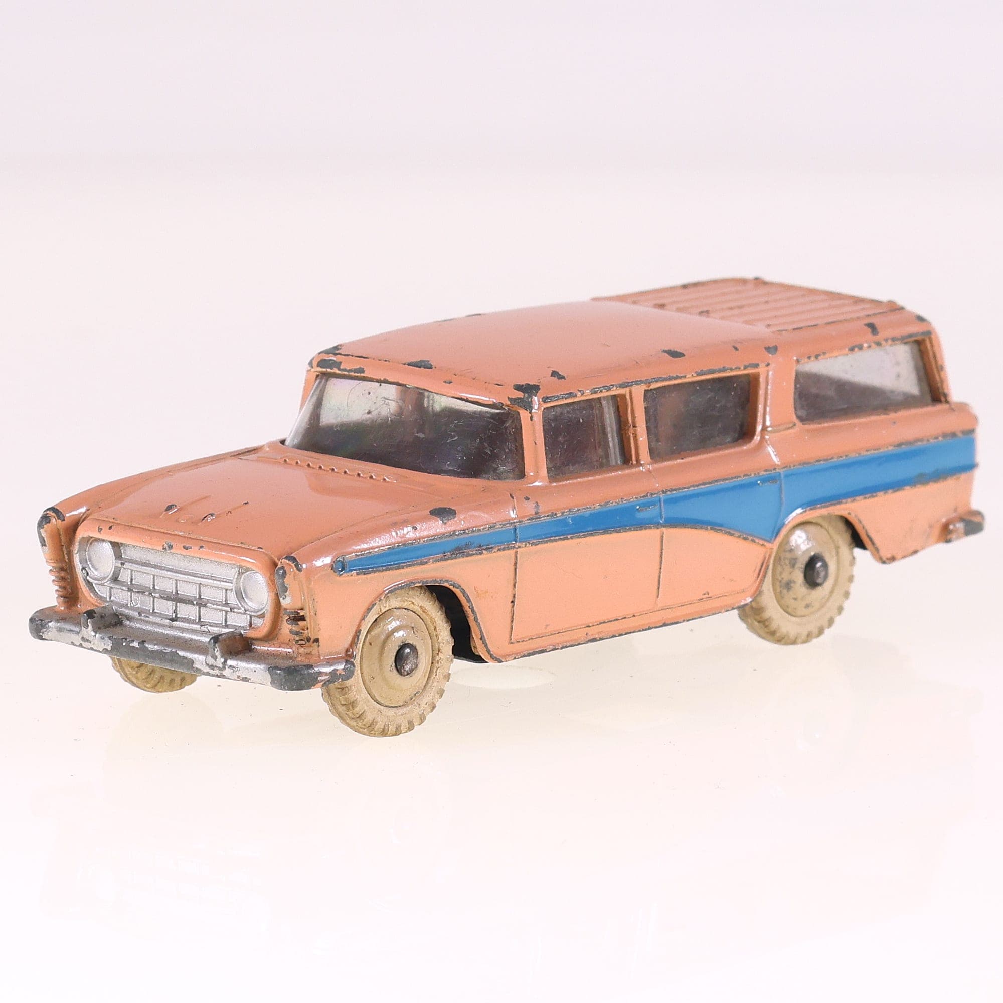 Dinky Toys 173 Rambler Cross Country Station Wagon 1/43 saumon et bleu Grade C s — photo 1