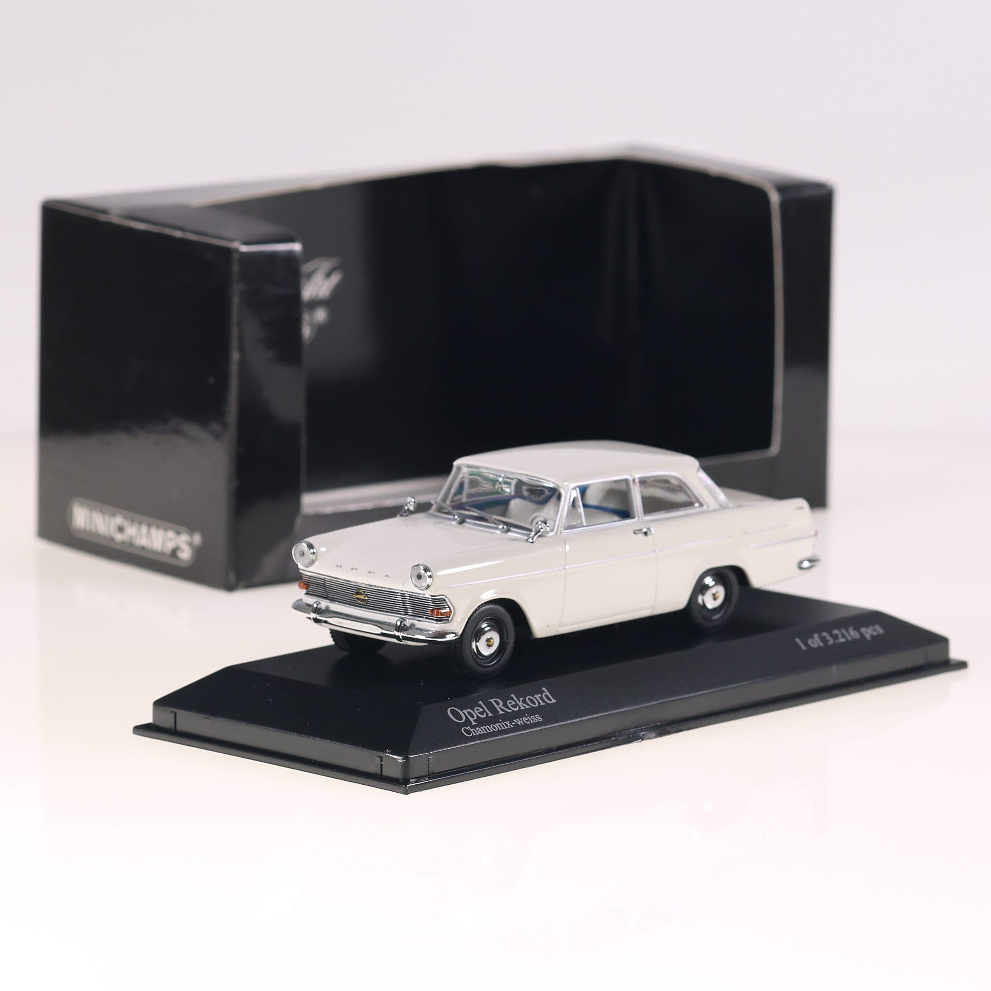 Minichamps 430 040200 Opel Rekord P2 1960 1/43 boîte