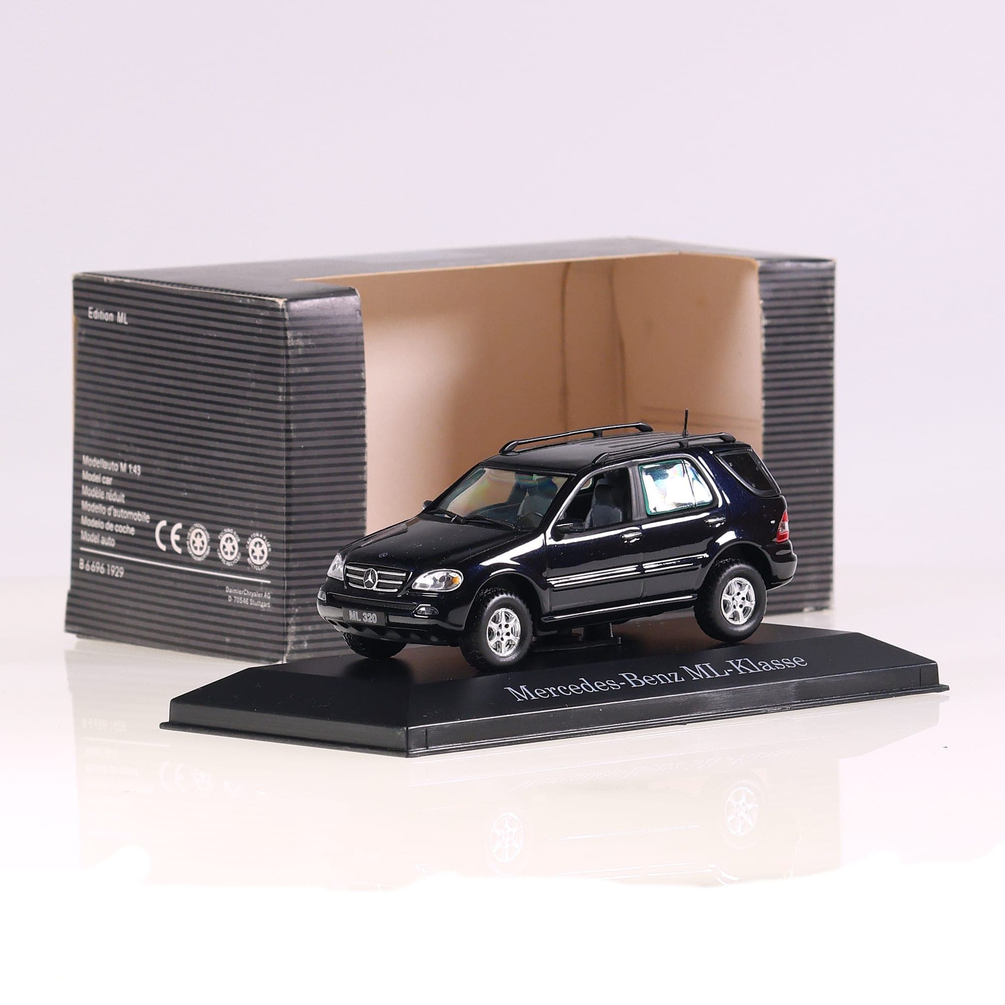 Mercedes-Benz 1929 ML-Klasse  1/43 Bleu nuit avec boîte