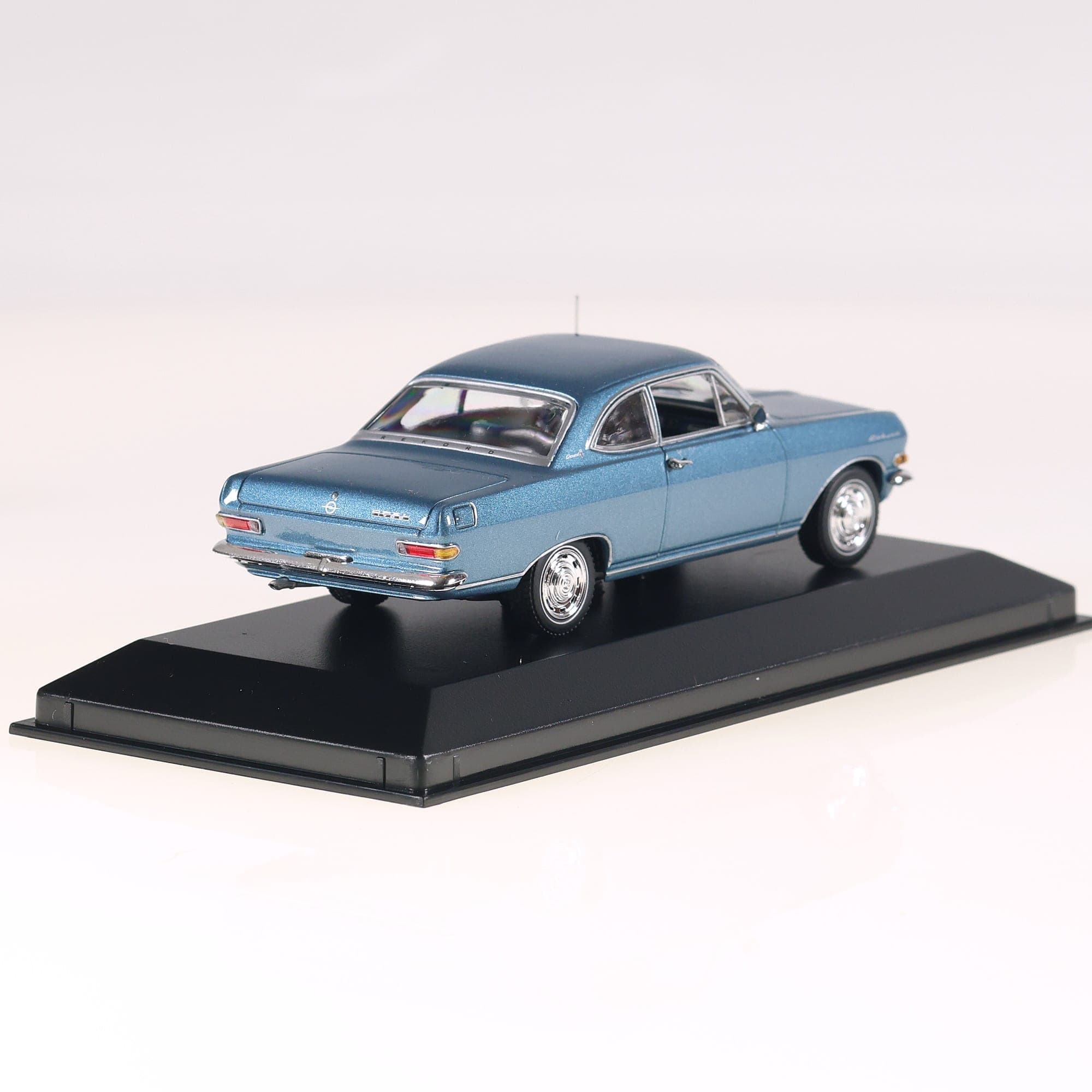 Minichamps 400 041020 Opel Rekord A Coupé 1963 1/43 Bleu avec boîte — miniature 10