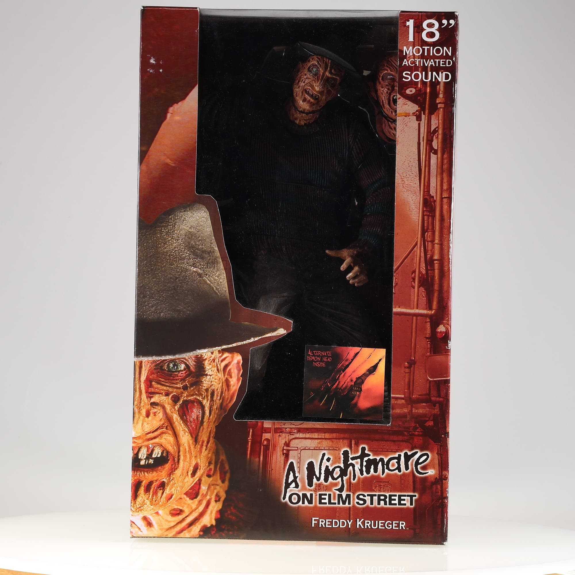 NECA Freddy Krueger — photo 1