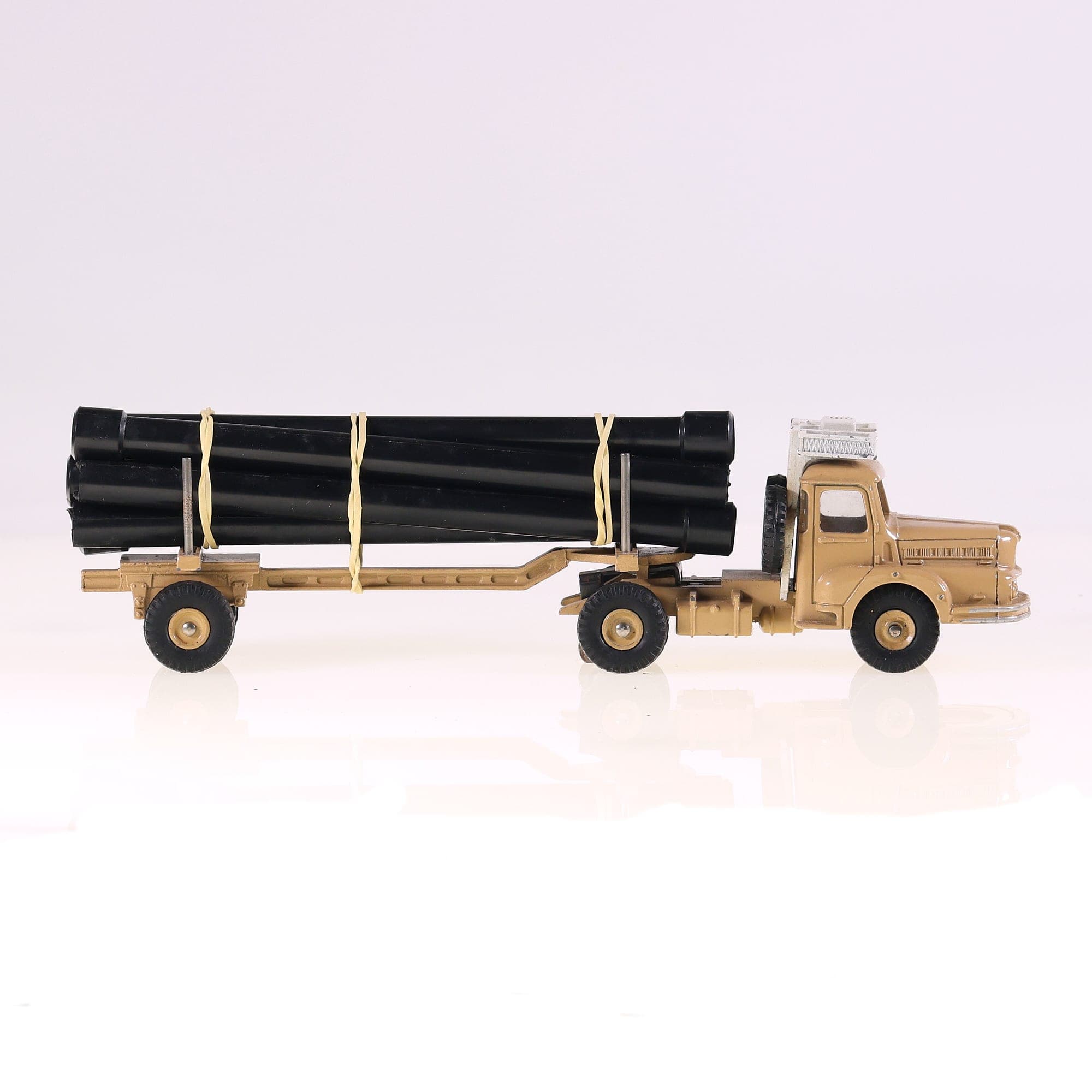 Unic 893 Dinky Toys Tracteur Unic Saharien porte-tubes 1/43 beige avec boîte — miniature 10