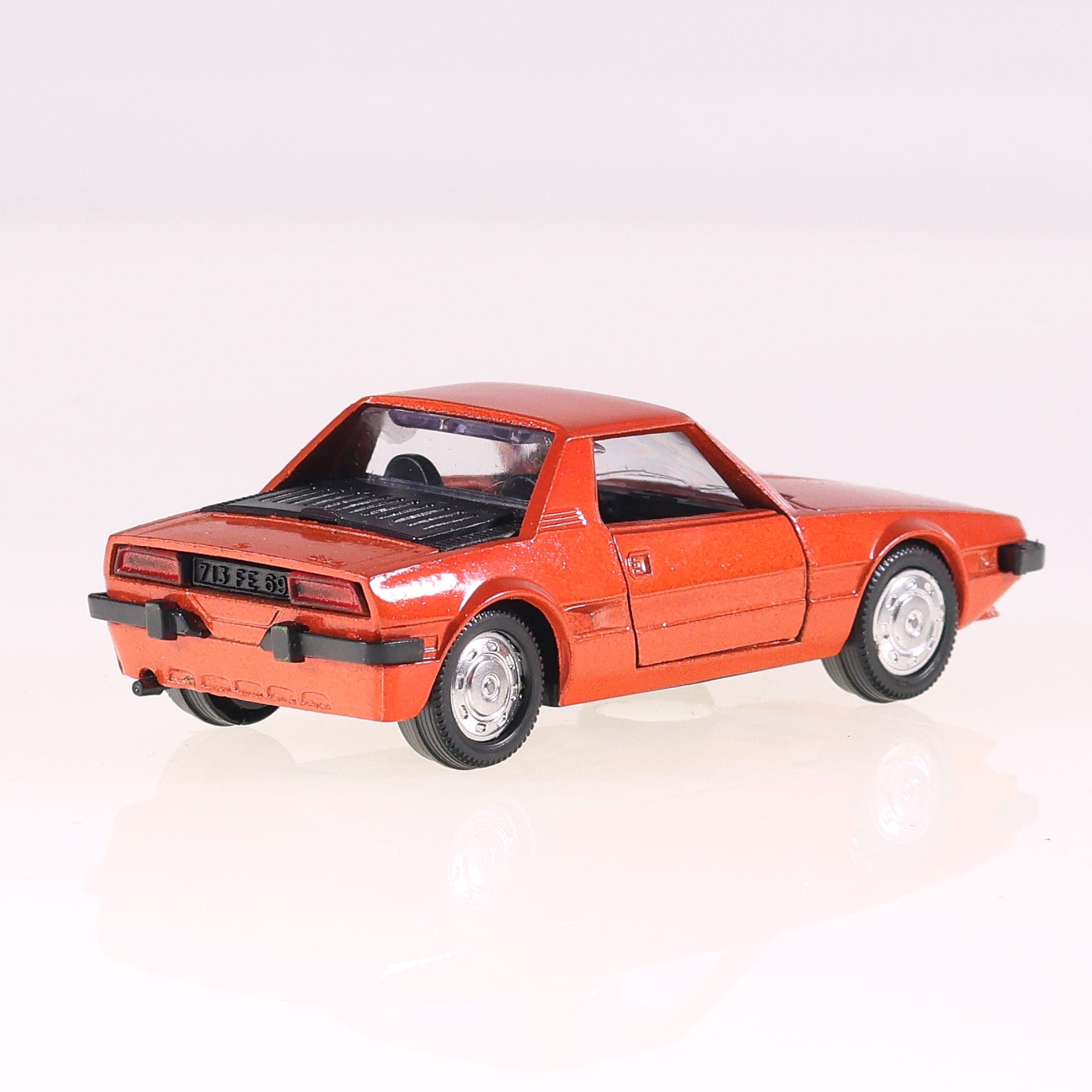 Norev n° 836 Fiat Fiat X 1/9 1/43 Rouge état A en métal avec boîte état D — miniature 9