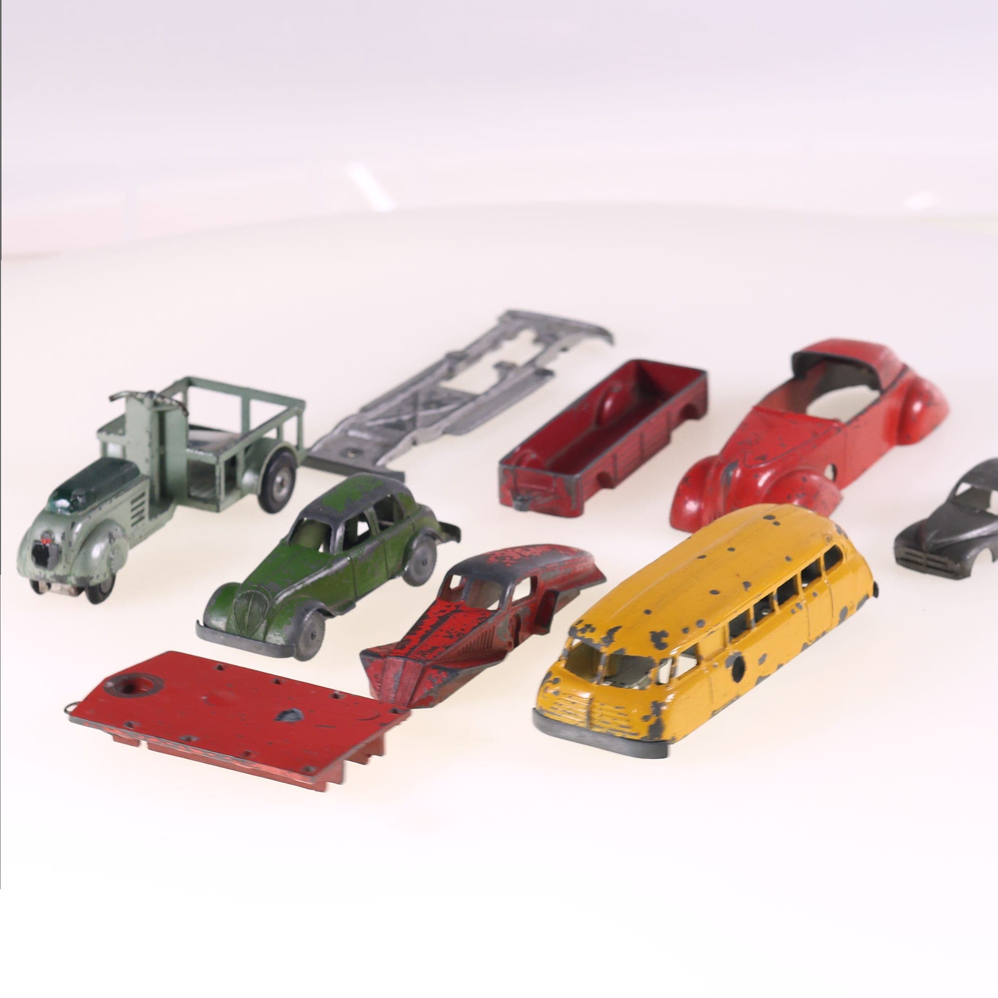 Solido transformable Peugeot autocar coupé scooter triporteur 203 6 à 12 cm  — photo 1