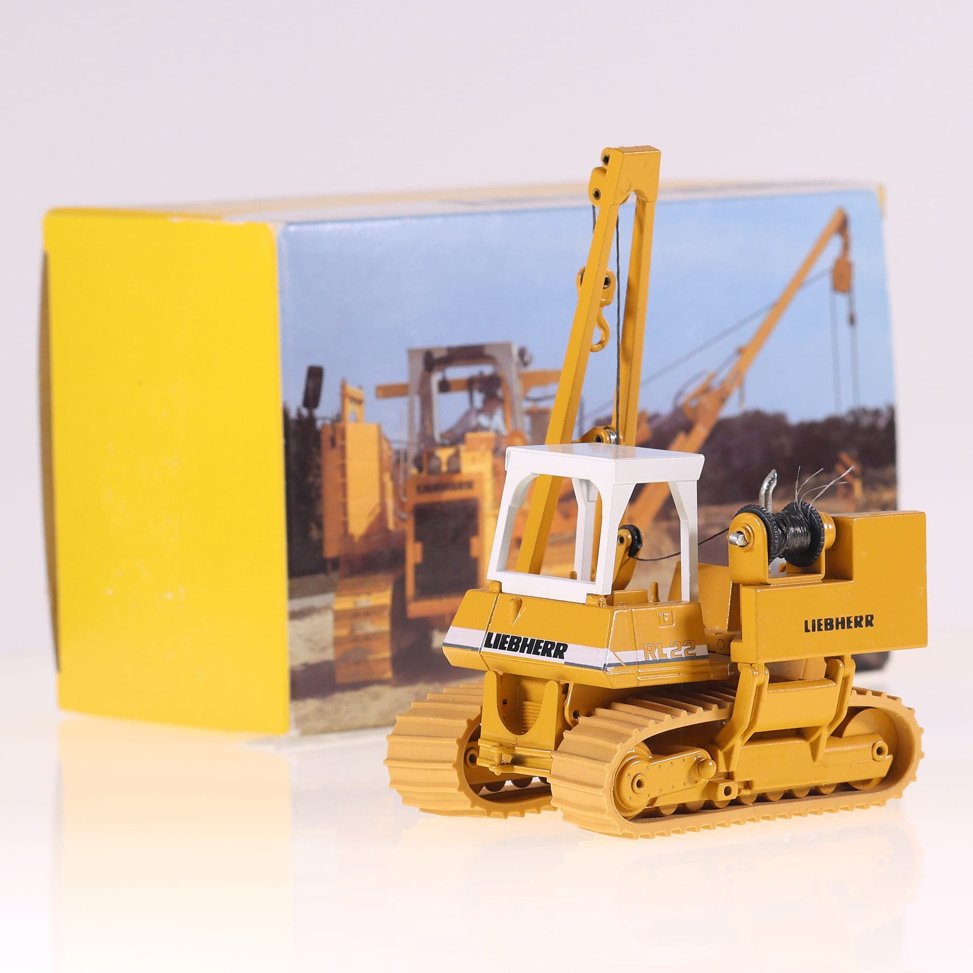 Conrad 2803 Liebherr LTCC Pipelayer RL22B 1/50