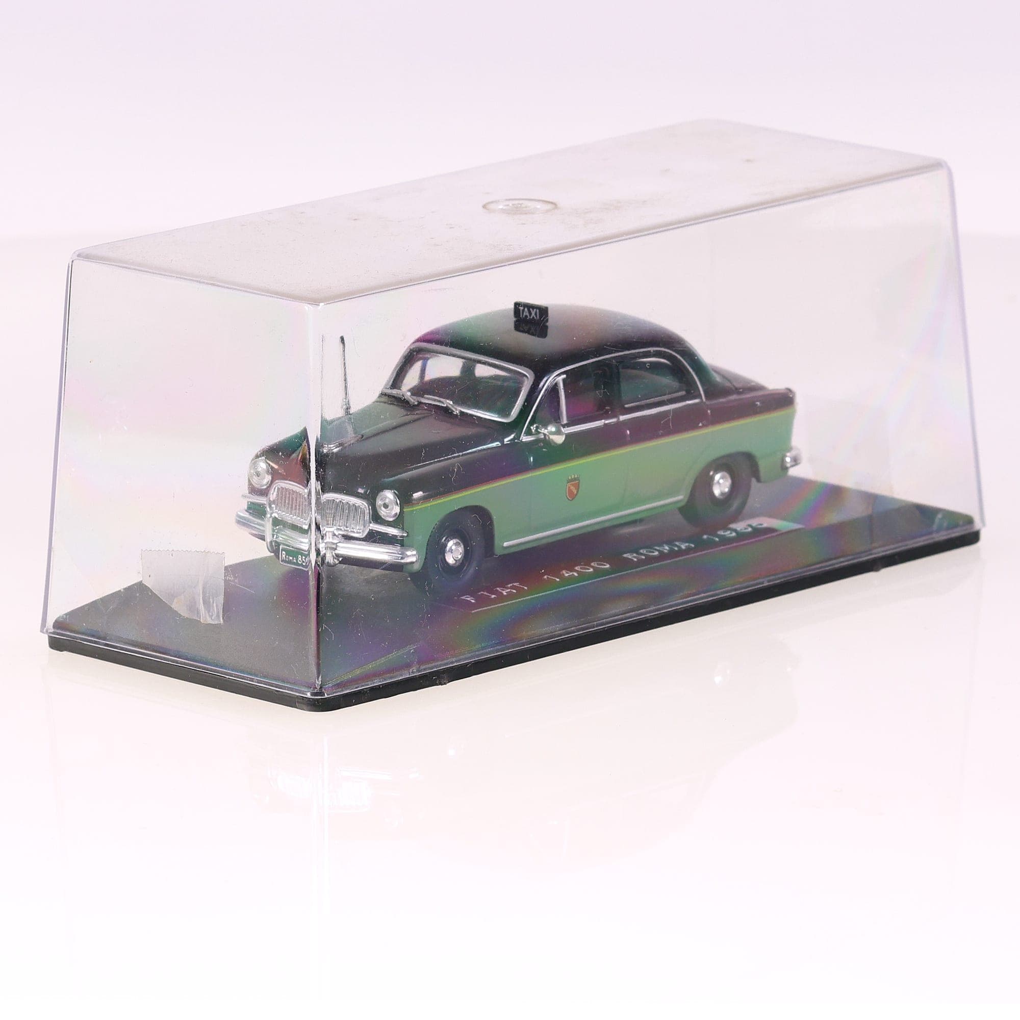Altaya Fiat 1400 Taxi Roma  1955 1/43 Bicolore avec boîte