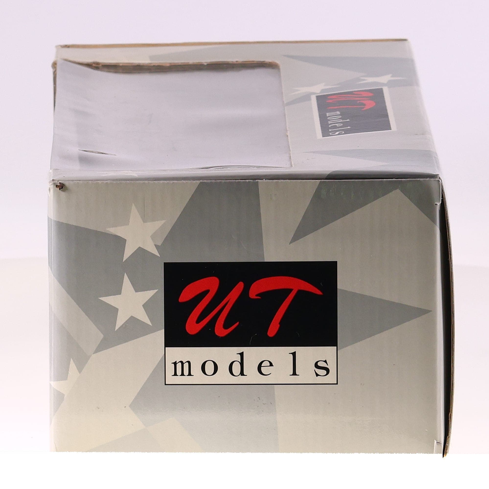 UT Models Chevrolet Impala SS en KIT 1/18 Noir Grade B avec boîte — miniature 6
