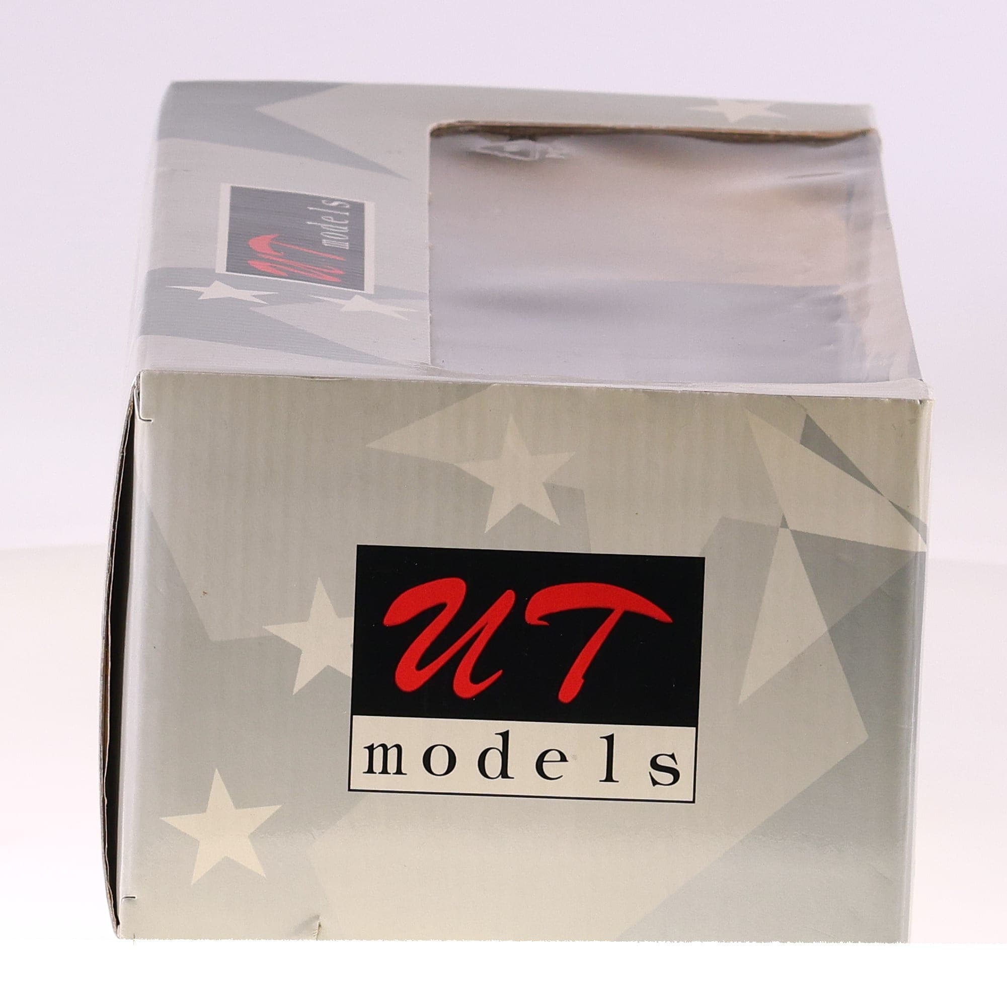 UT Models Chevrolet Impala SS en KIT 1/18 Noir Grade B avec boîte — miniature 8