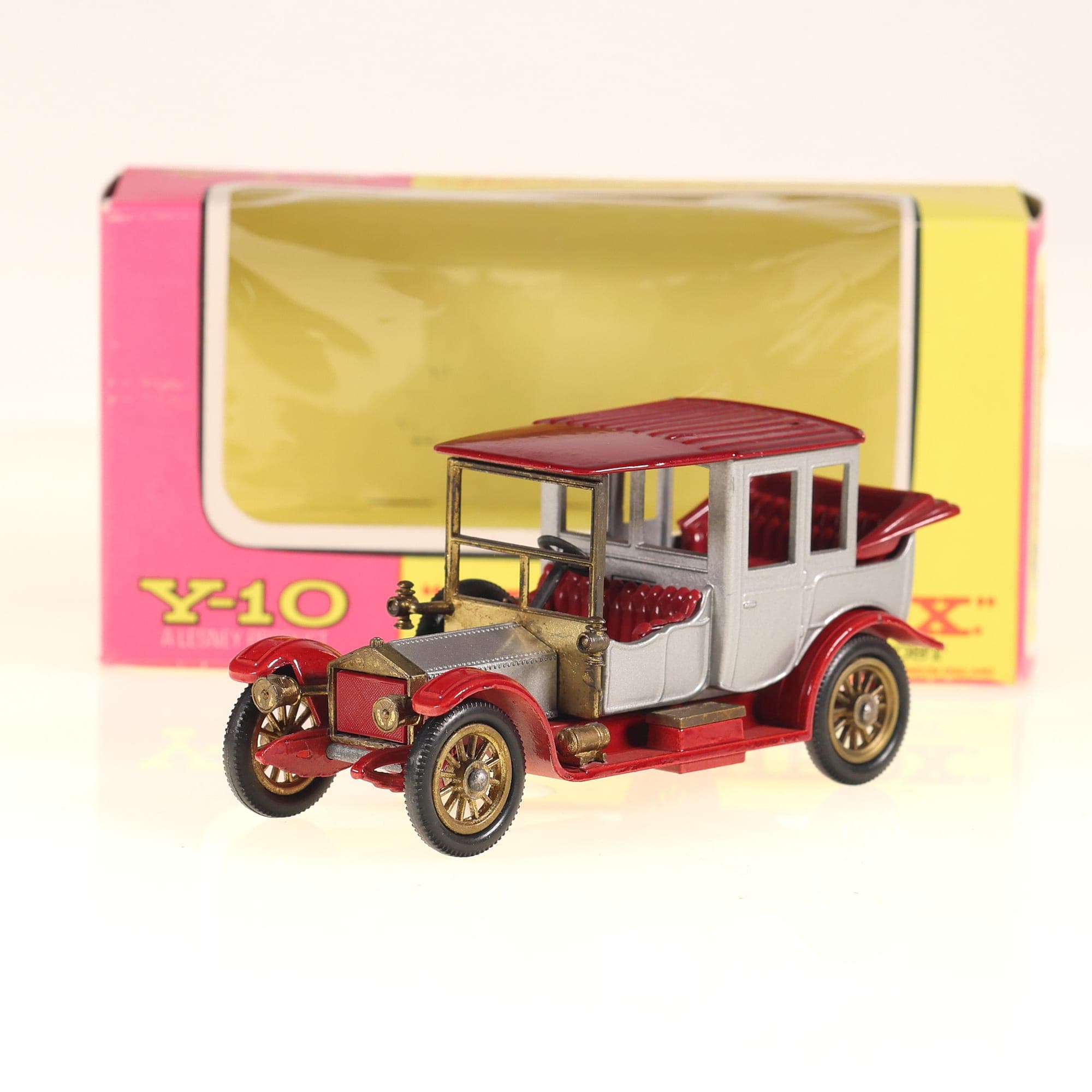 Matchbox Y-10 Rolls-Royce 1906 Silver Ghost 1/51 rouge et blanc avec boîte — photo 1