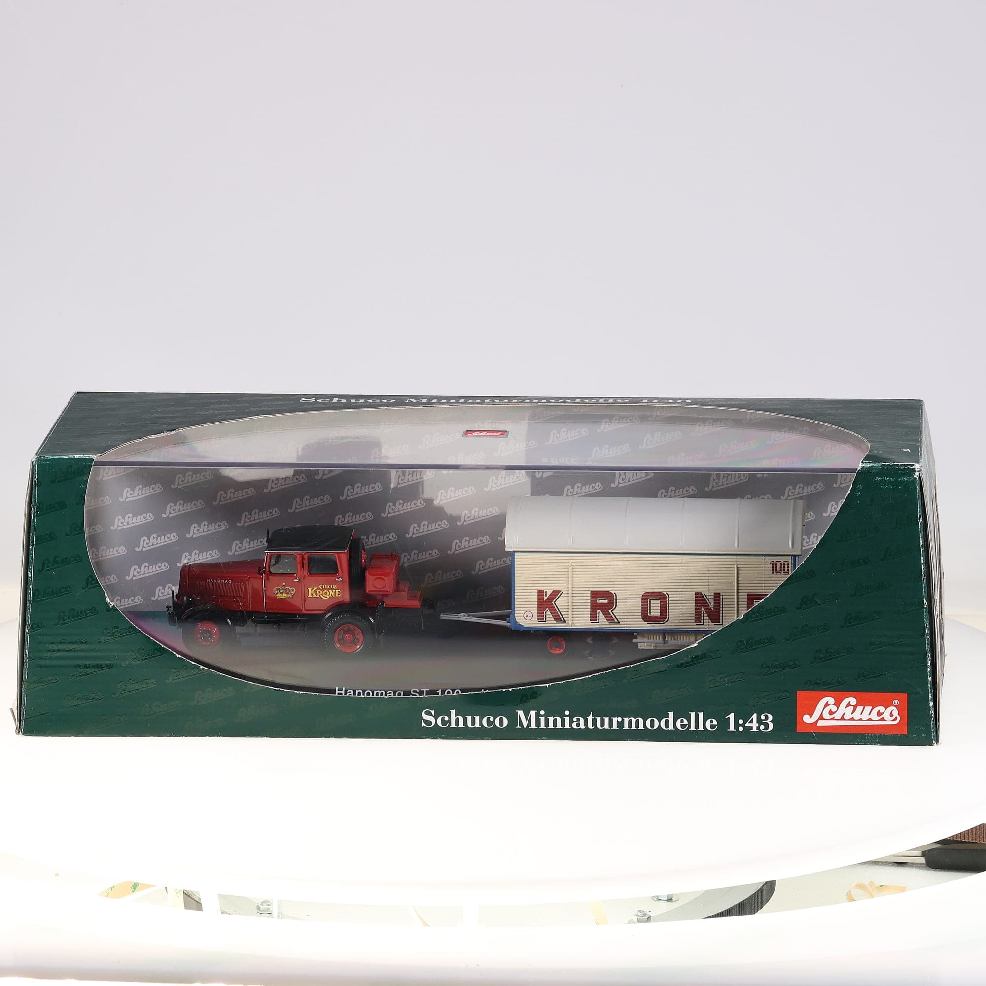 Schuco 2982 Hanomag ST 100 mit Anhänger Circus Krone Rouge avec boîte