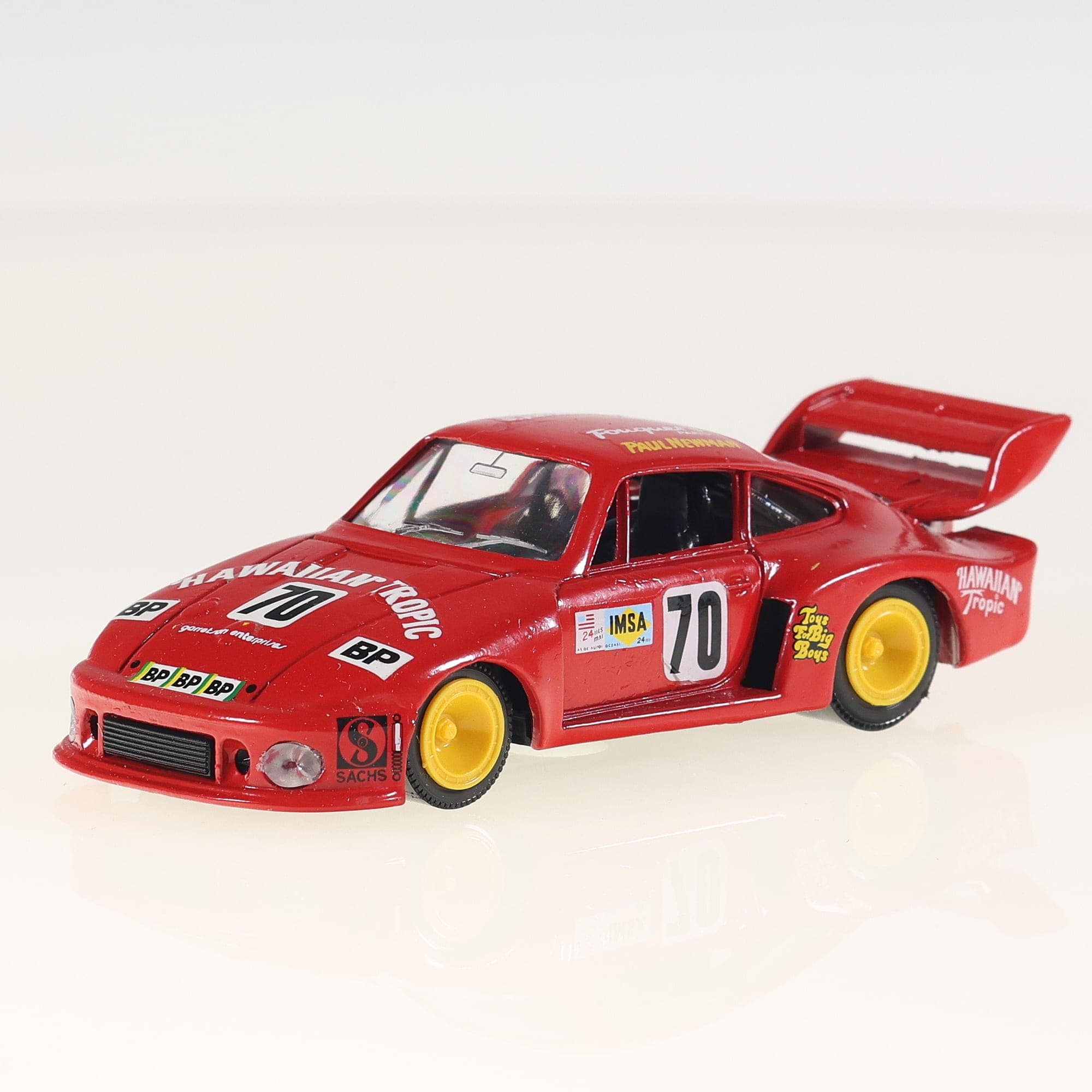 Solido 1032 Porsche 935 Hawaiian Tropic #70 1/43 Rouge avec boîte — miniature 13