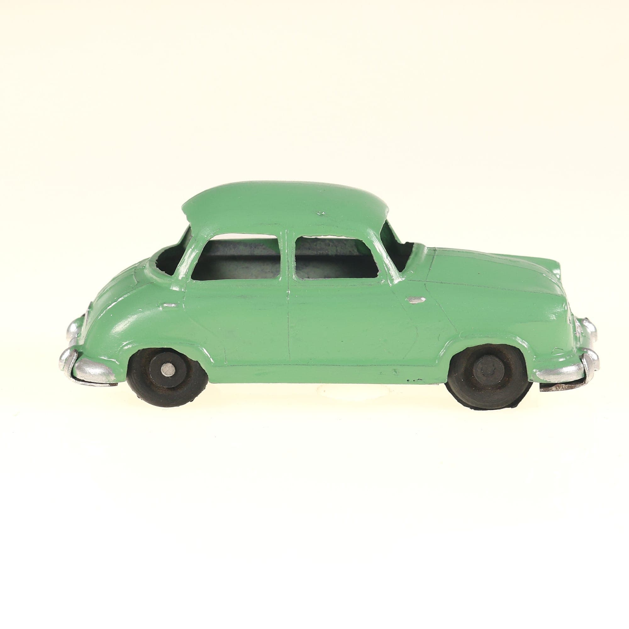 Jouet Lyonnais Panhard Dyna 1/50 Vert jouet rare des années 1950 — miniature 5