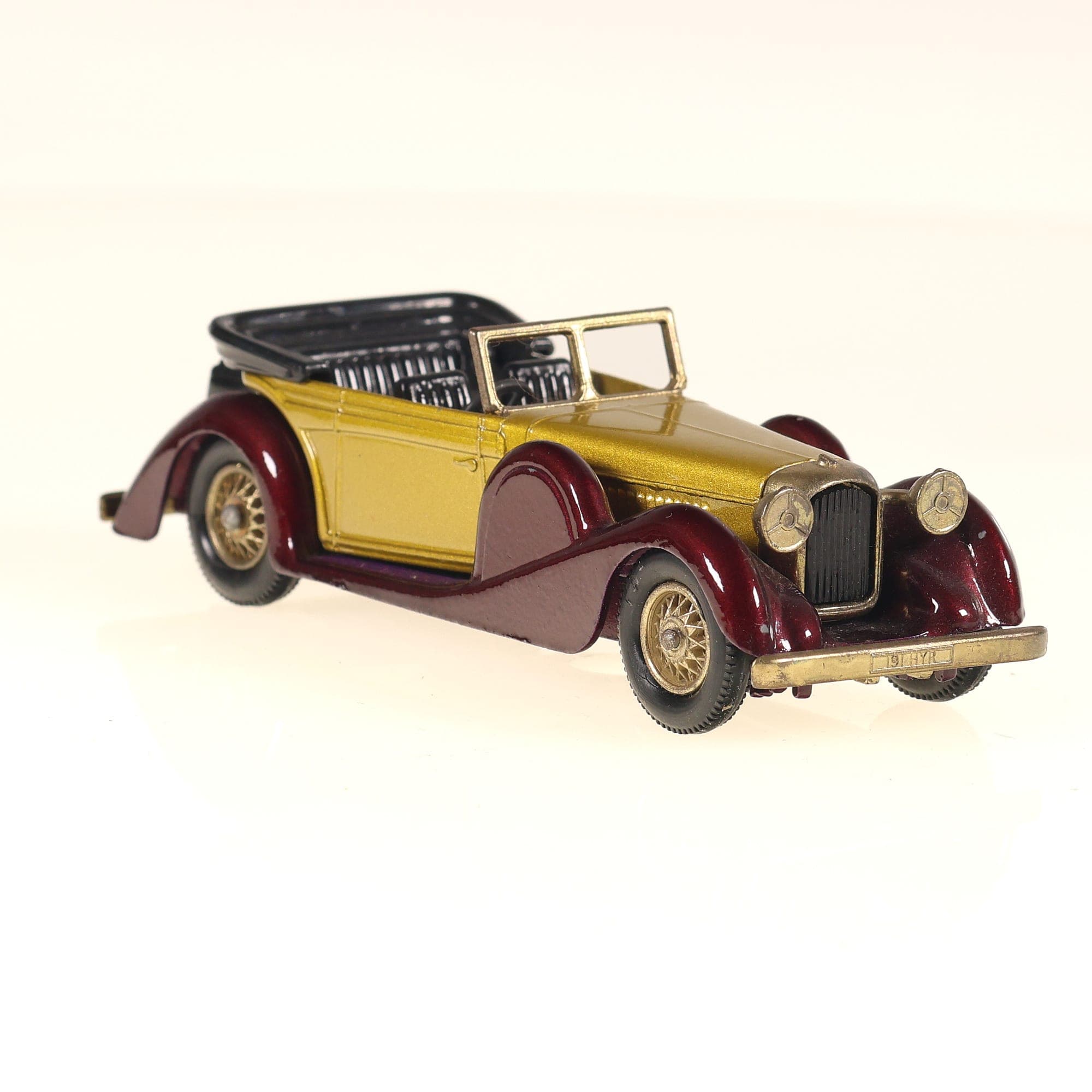 Matchbox Y-11 Lagonda 1938 Lagonda Drophead Coupé 1/43 jaune et bordeaux avec bo — miniature 11