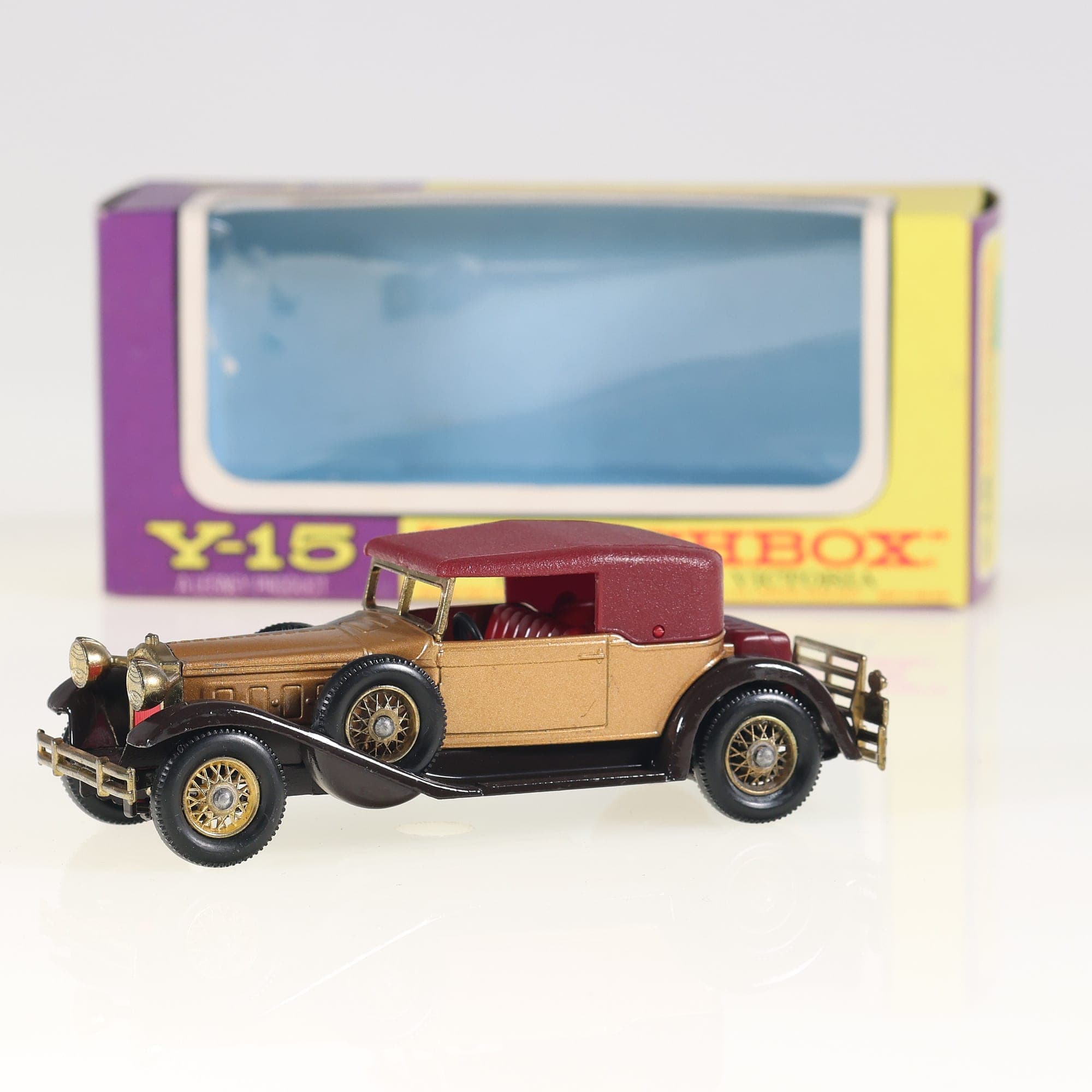 Matchbox Y-15 Packard 1930 Packard Victoria 1/46 Or/Beige et Bordeaux avec boîte — photo 1