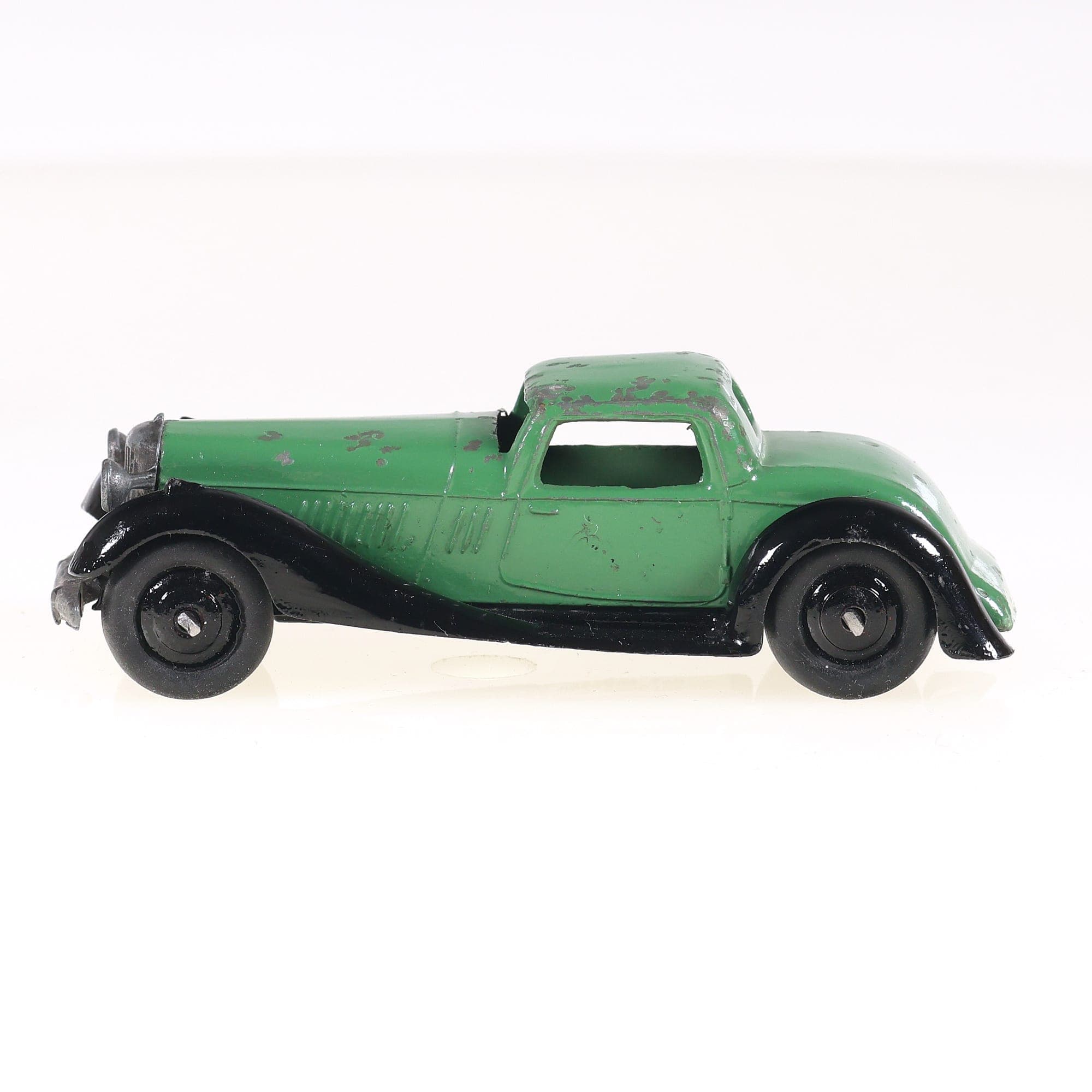 Dinky Toys 36B Bentley two seater coupe 1/43 Vert Grade C sans boîte