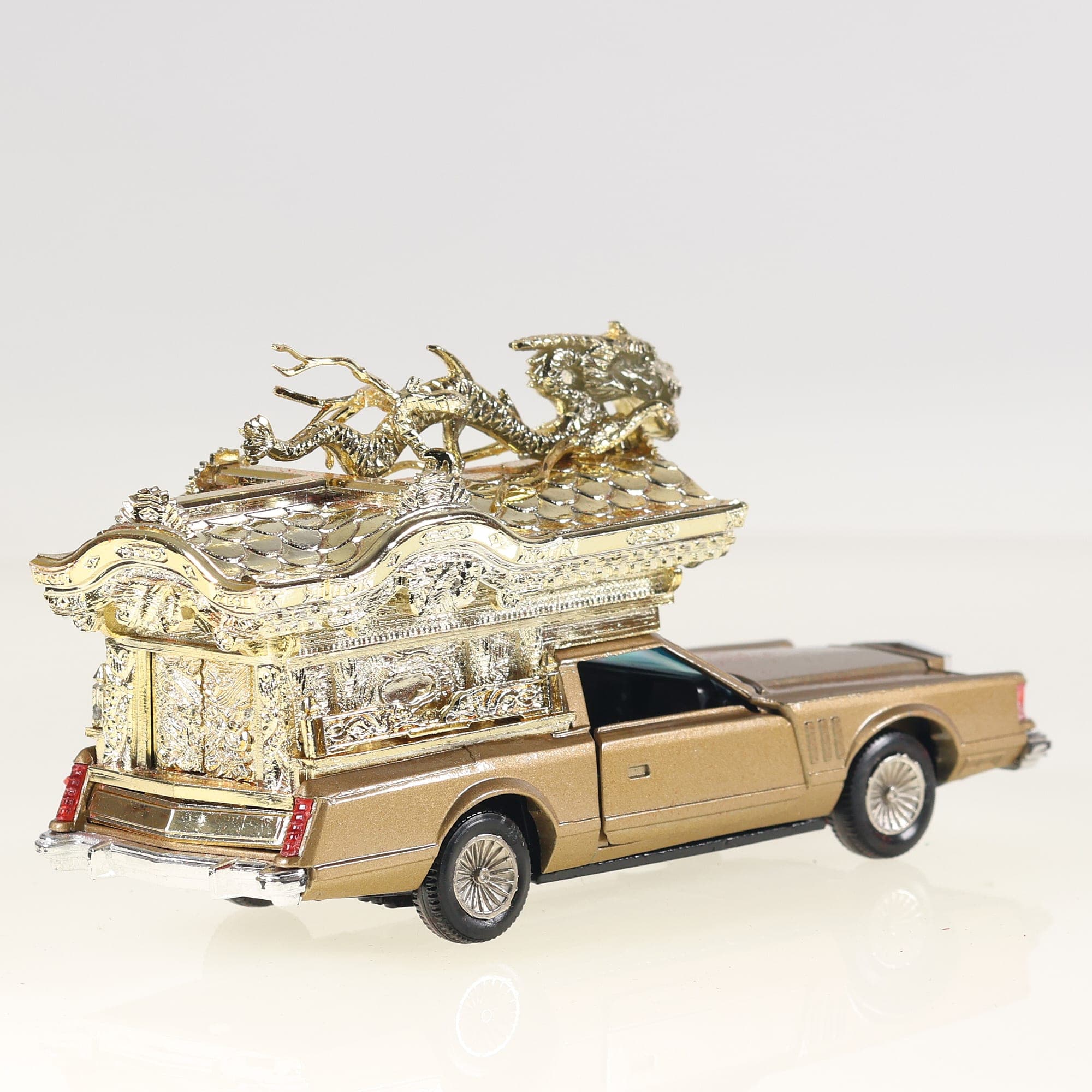 Diapet P-68 Lincoln Lincoln Continental Custom Special Japon Doré avec boîte — miniature 13
